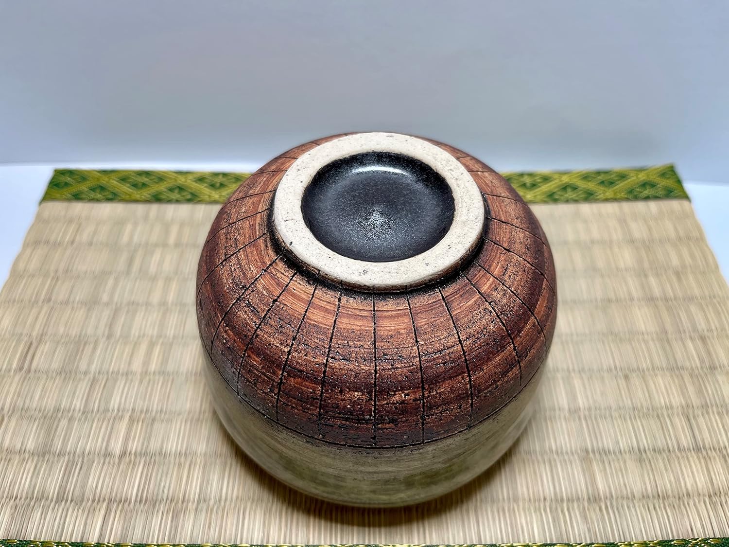 Japanese Mino Ware Pottery Matcha bowl 4.53 Inches in Diameter H2.95 Inches Tea Cup for Tea Ceremony, Hiiro Tokusa Pattern TG43411