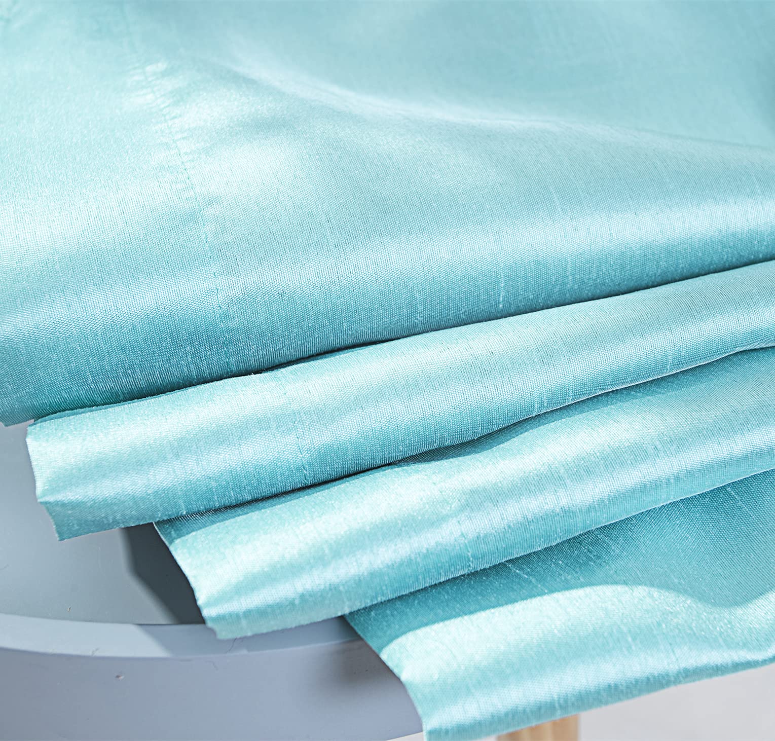 GYROHOME Rideaux occultants en faux soie, rideaux de fenêtre entièrement doublés de couleur unie pour chambre et salon, à isolation thermique avec œillets, rideaux occultants à isolation thermique