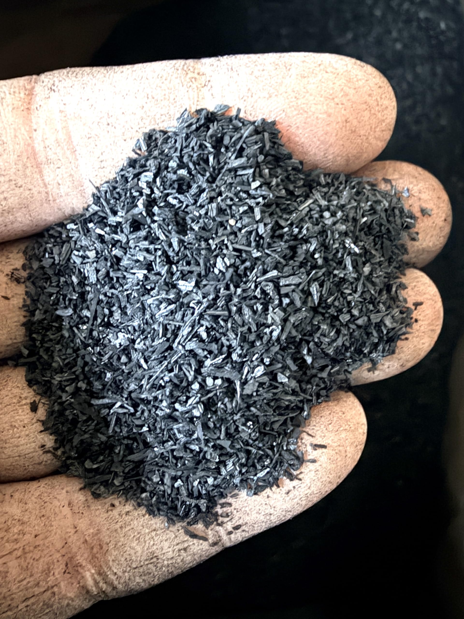 Biochar - Emendamento organico - 100% Carbone vegetale per terreni derivati dalla pirolisi di legno francese non trattato, 0,5-2 mm (9,5 kg)