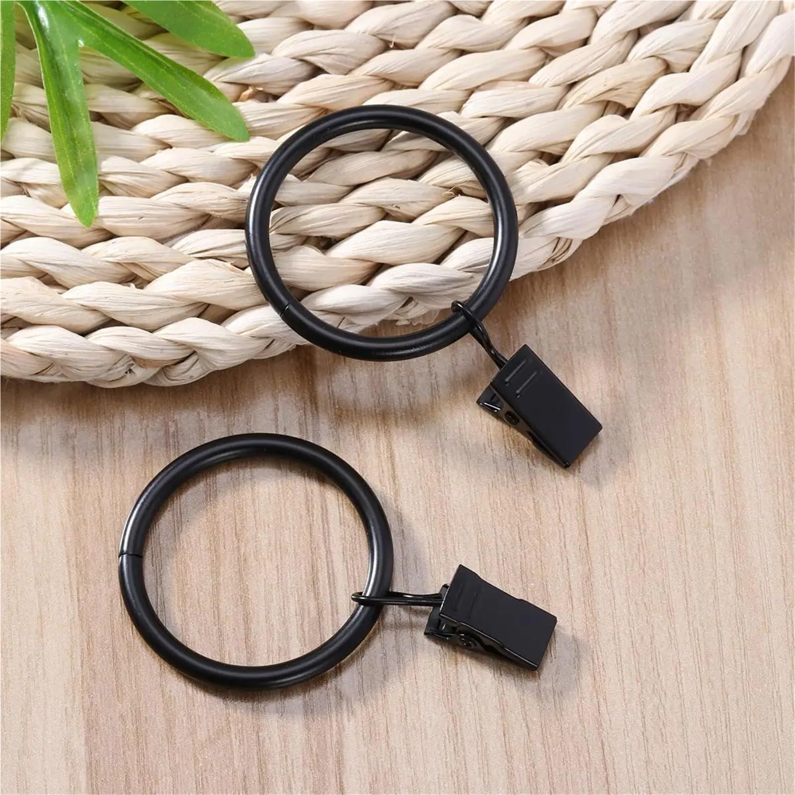 Anneaux de rideaux, Anneaux de rideau avec Clips, 200 pièces, crochets draperie plaqués chrome noir for un glissement en douceur, quincaillerie