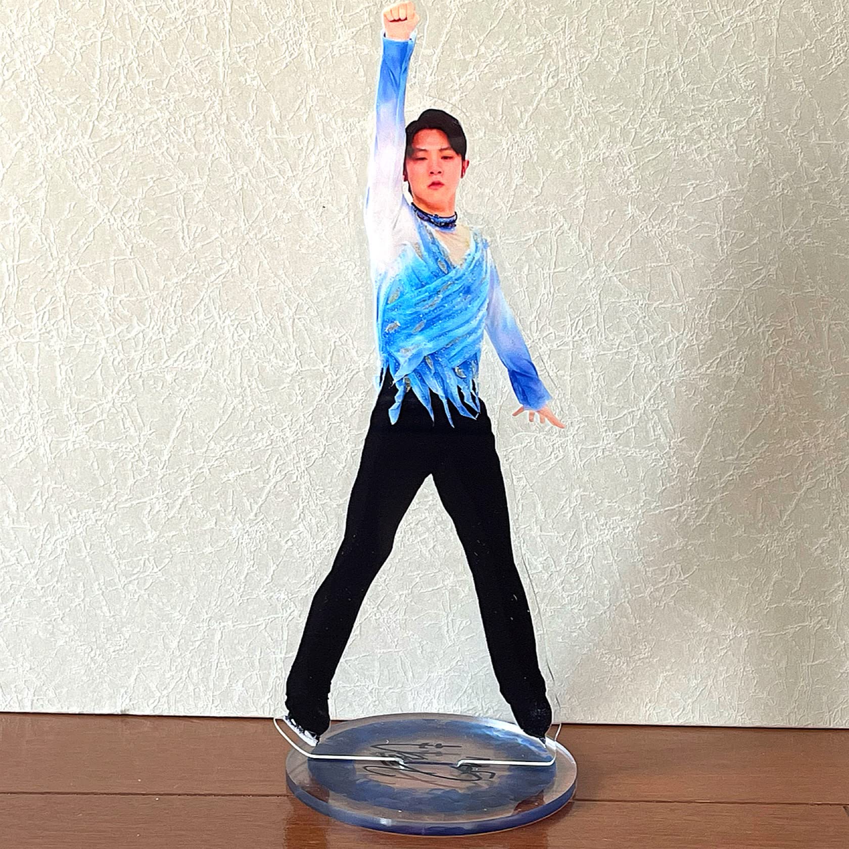Amazon.co.jp: 羽生結弦 アクリルスタンド（ 天と地と） : おもちゃ