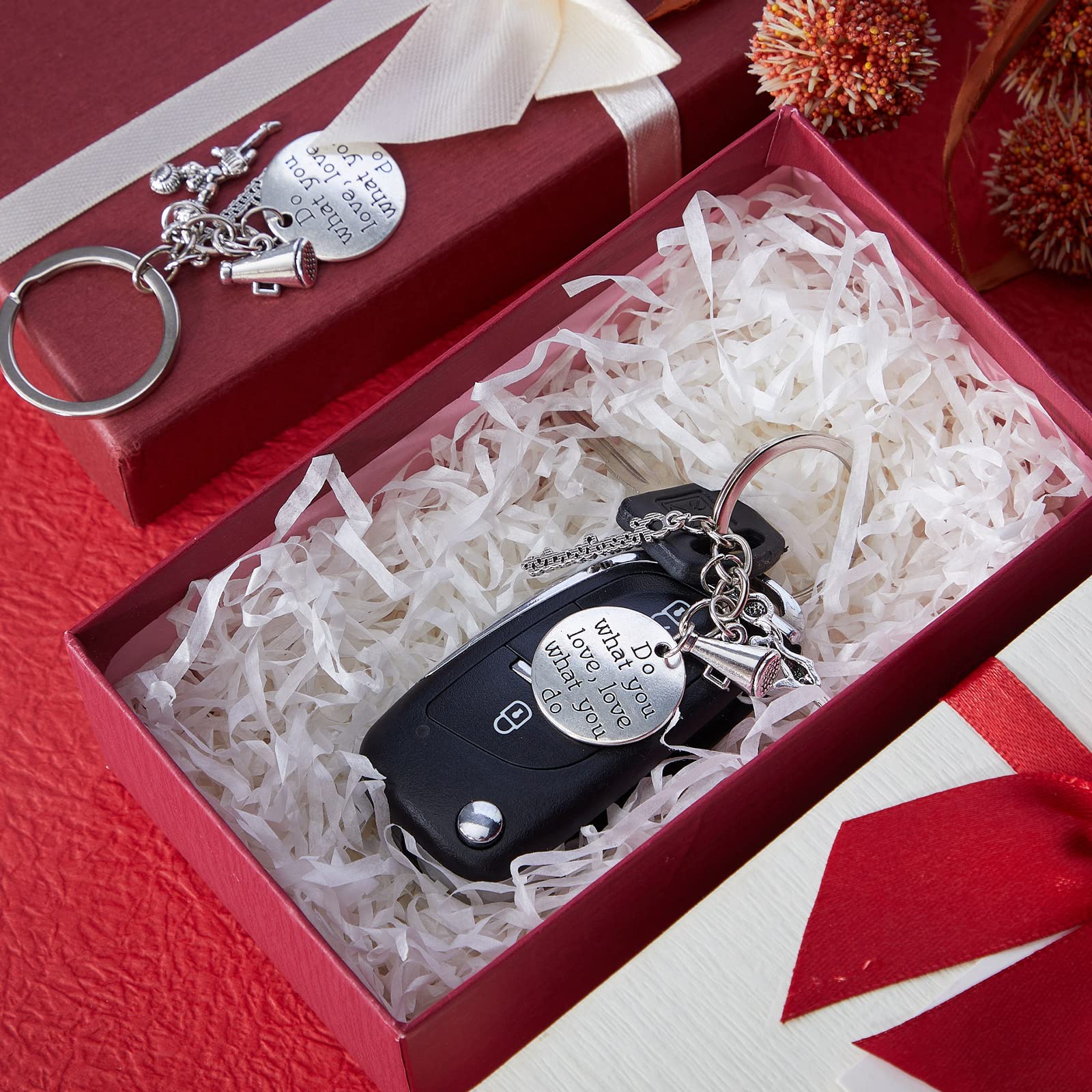 Amazon.co.jp: チアリーダーチャームキーホルダー チアリーディング