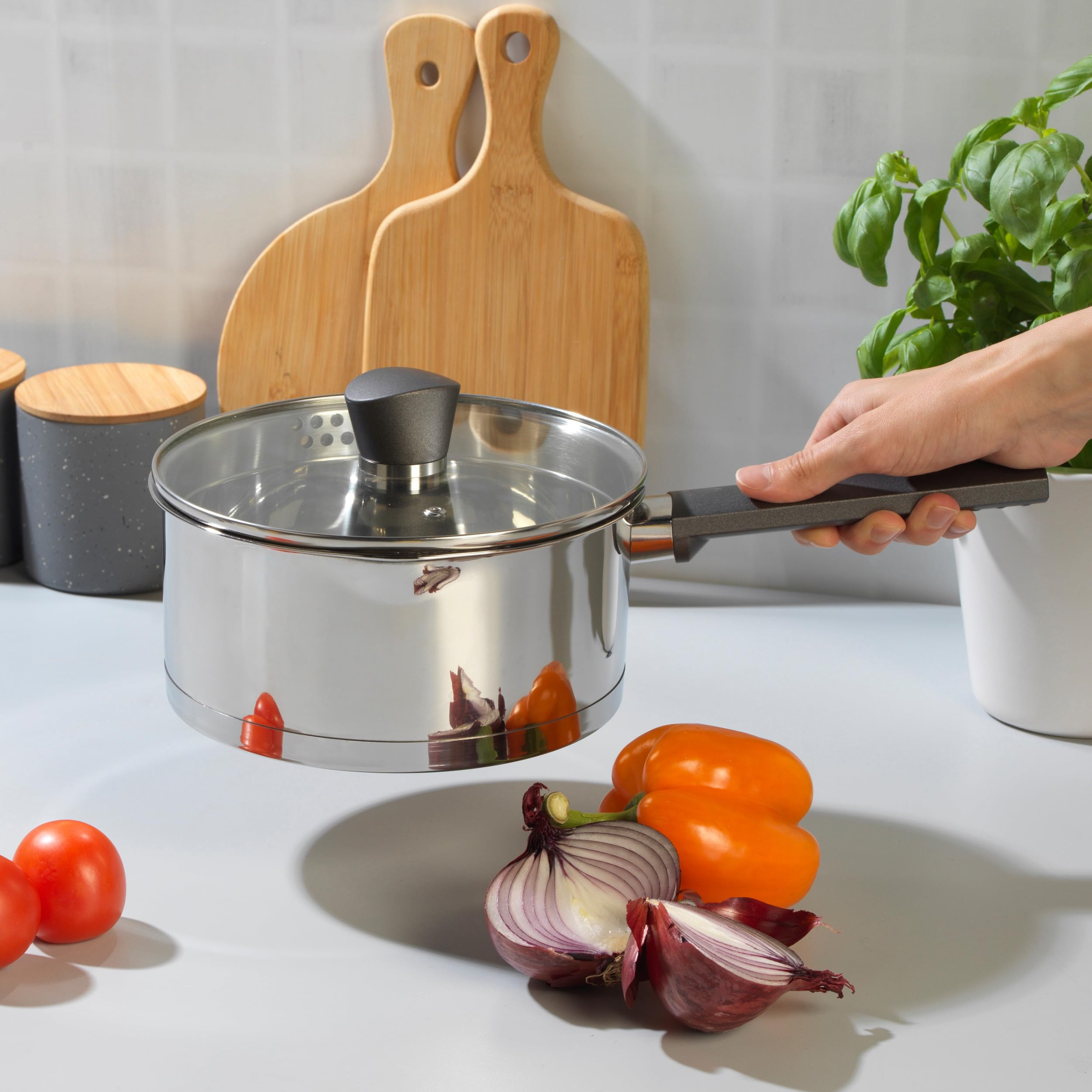 Russell Hobbs RH01164EU Excellence Cazo Con Tapa - 20 cm, Hecho De Acero Inoxidable Y Acabado Con Pulido Espejo, Apto Para Placas De Inducción Y Lavavajillas, Tapa De Vidrio, Libre De PFOA