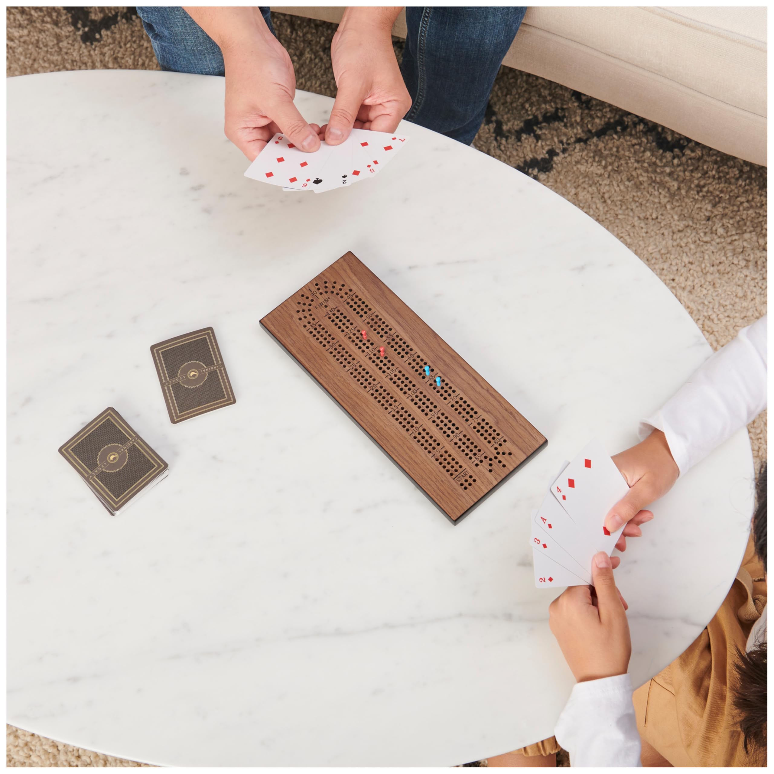 Ensemble de Jeu de Cribbage de Voyage Portable Pliable Design Comprend des Cartes en Cuir pour les Amateurs et Passionnés de Cribbage Ensemble de Jeu de Cribbage de Voyage Portable Pliable Design Comprend des Cartes en Cuir pour les Amateurs et Passionnés de Cribbage