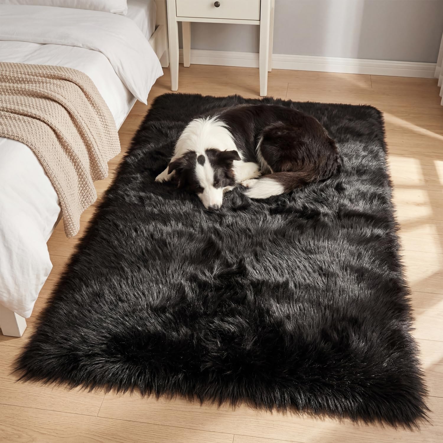 Mishukaze Machine Washable Plush Faux Sheepskin Shaggy Rug,Black,120x180