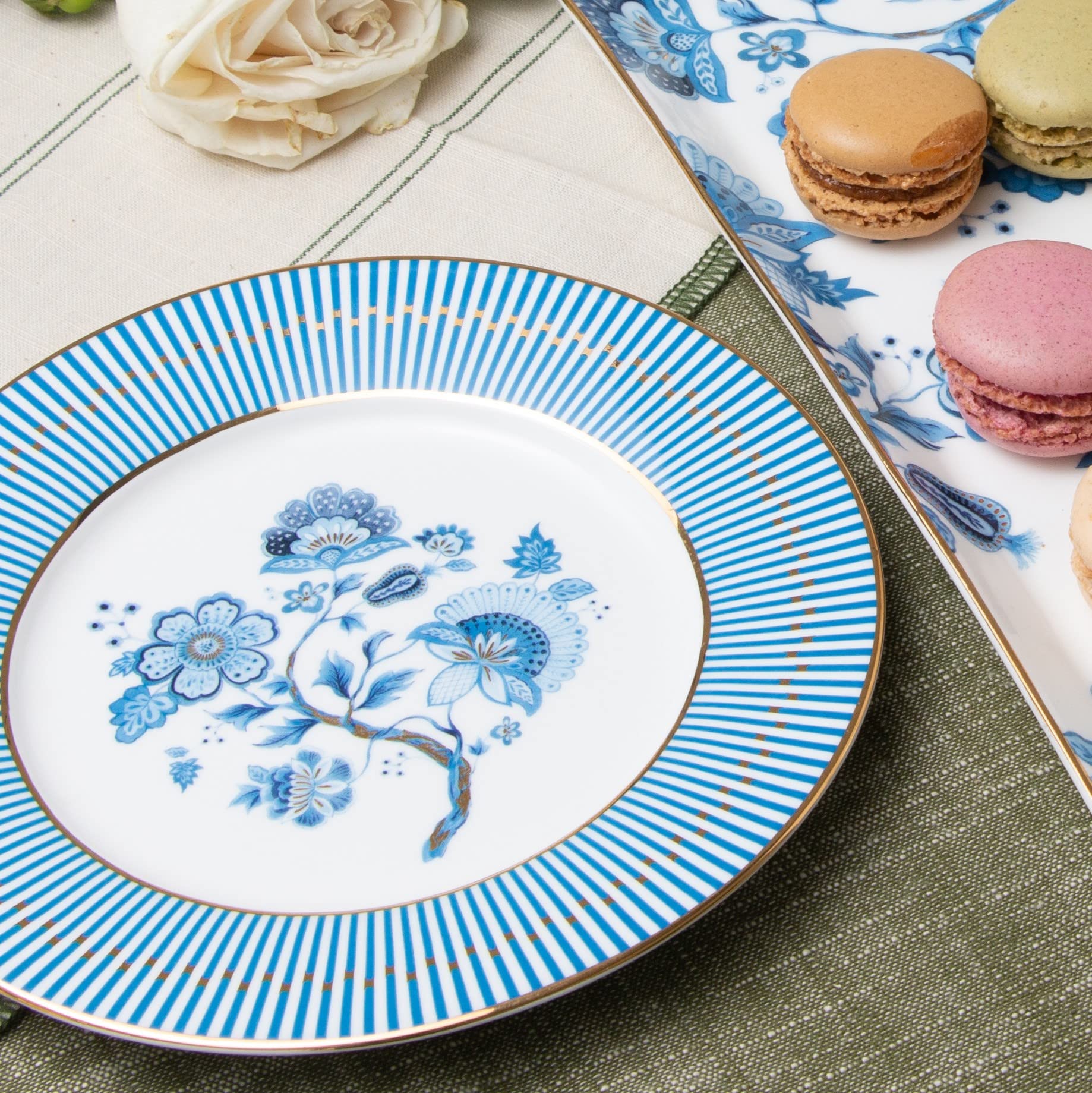 Amazon.com | Gracie Bone China Blue Danube Dessert Plates, Set of
