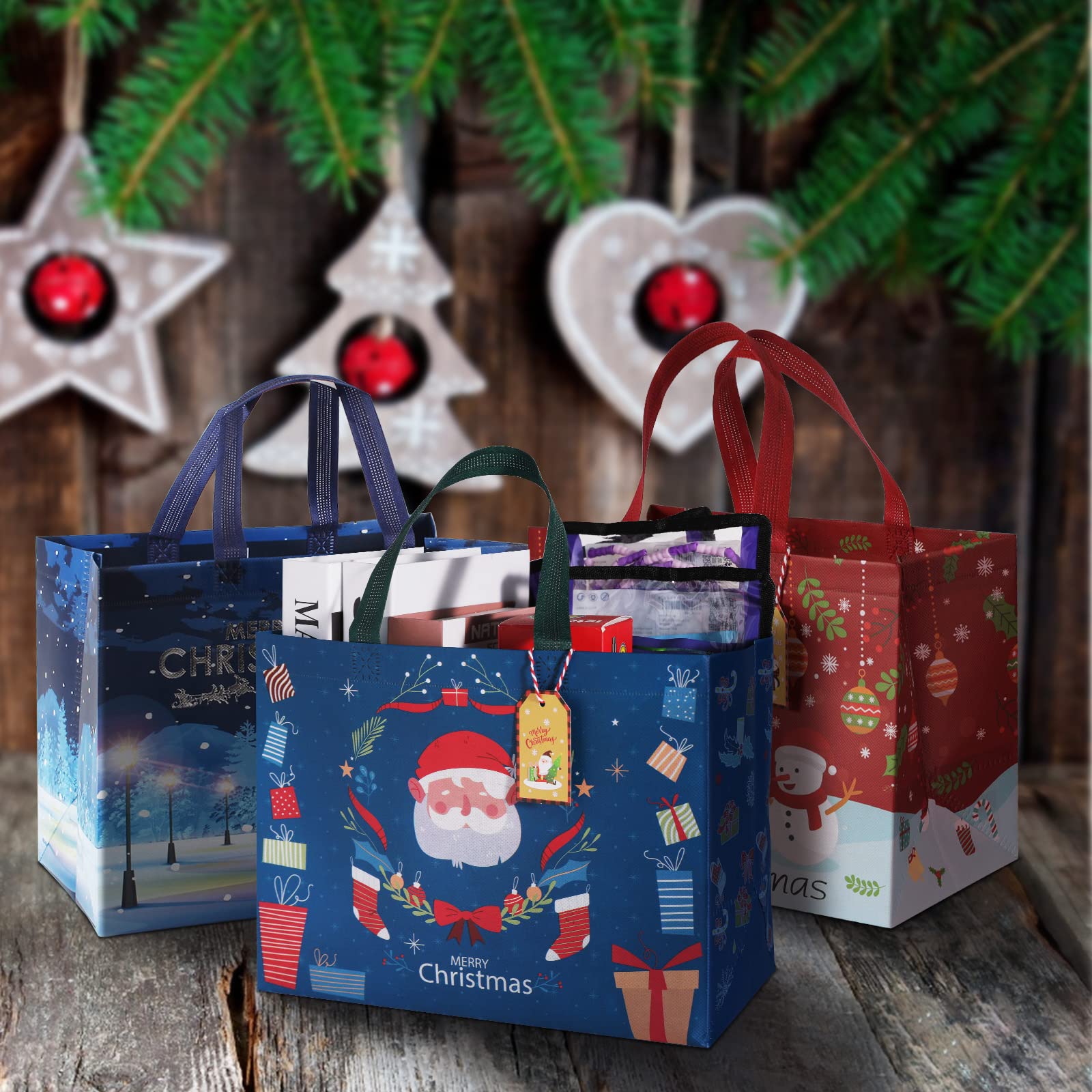 Paquete de 16 bolsas de regalo de Navidad con etiquetas de regalo, tamaño mediano de 12.8 x 9.8 x 6.7 pulgadas con asa, bolsas reutilizables para envolver regalos de Navidad, regalos, compras, fiestas