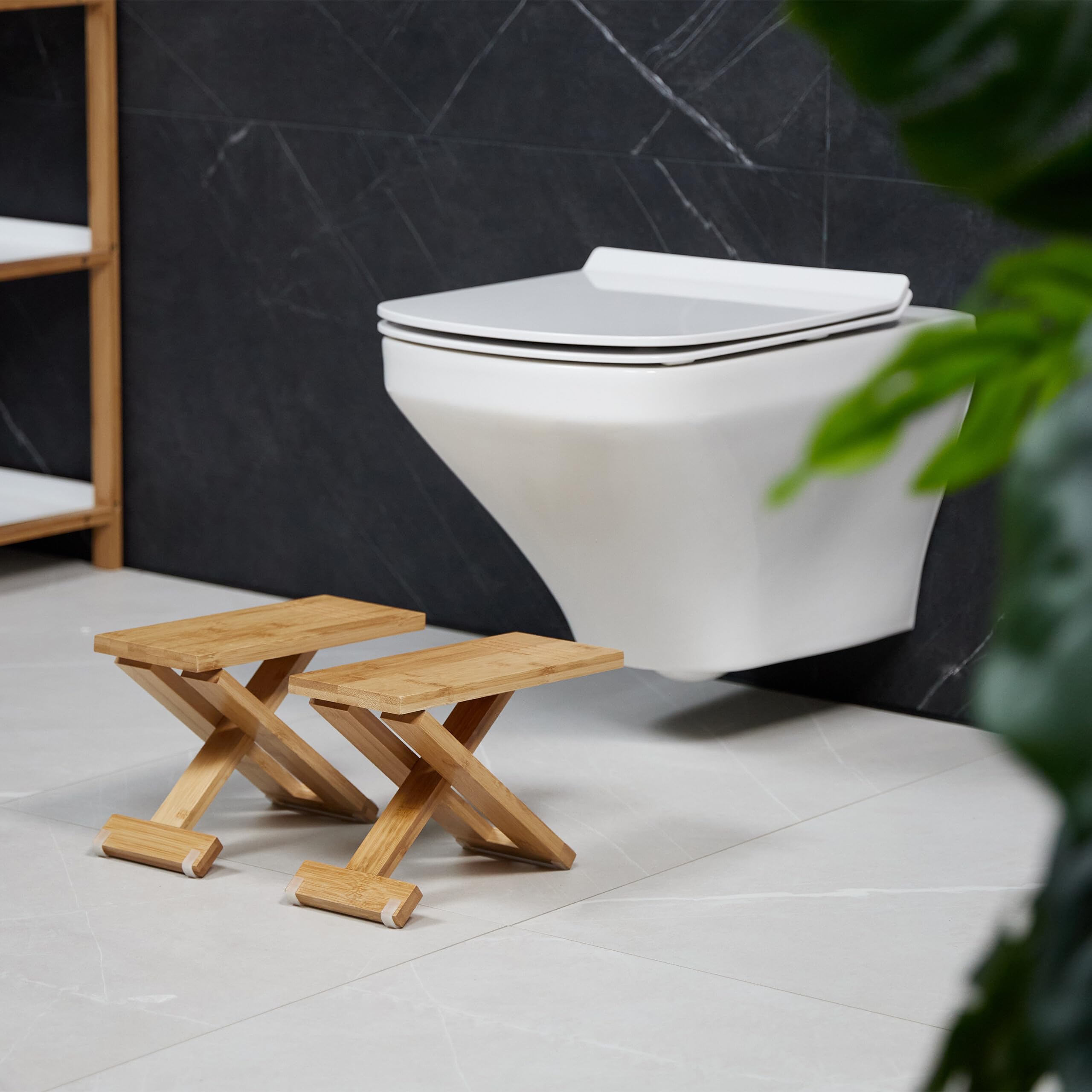 Relaxdays Repose-Pied de Toilette, Lot de 2, Pliable, Tabouret WC, pour Adultes, en Bambou, 23 x 12 x 31 cm, Nature