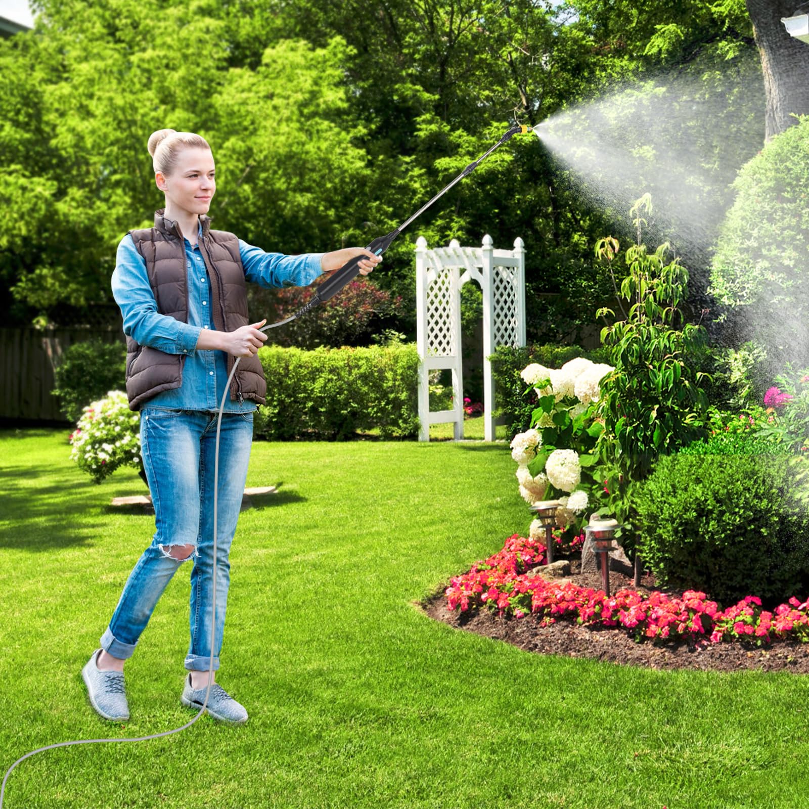 Spruzzatore elettrico a pressione, 7,4 V, spruzzatore elettrico con asta telescopica da 23,6 pollici, 4 ugelli, tubo da 8 m, spruzzatore elettrico ricaricabile USB, barra spray portatile