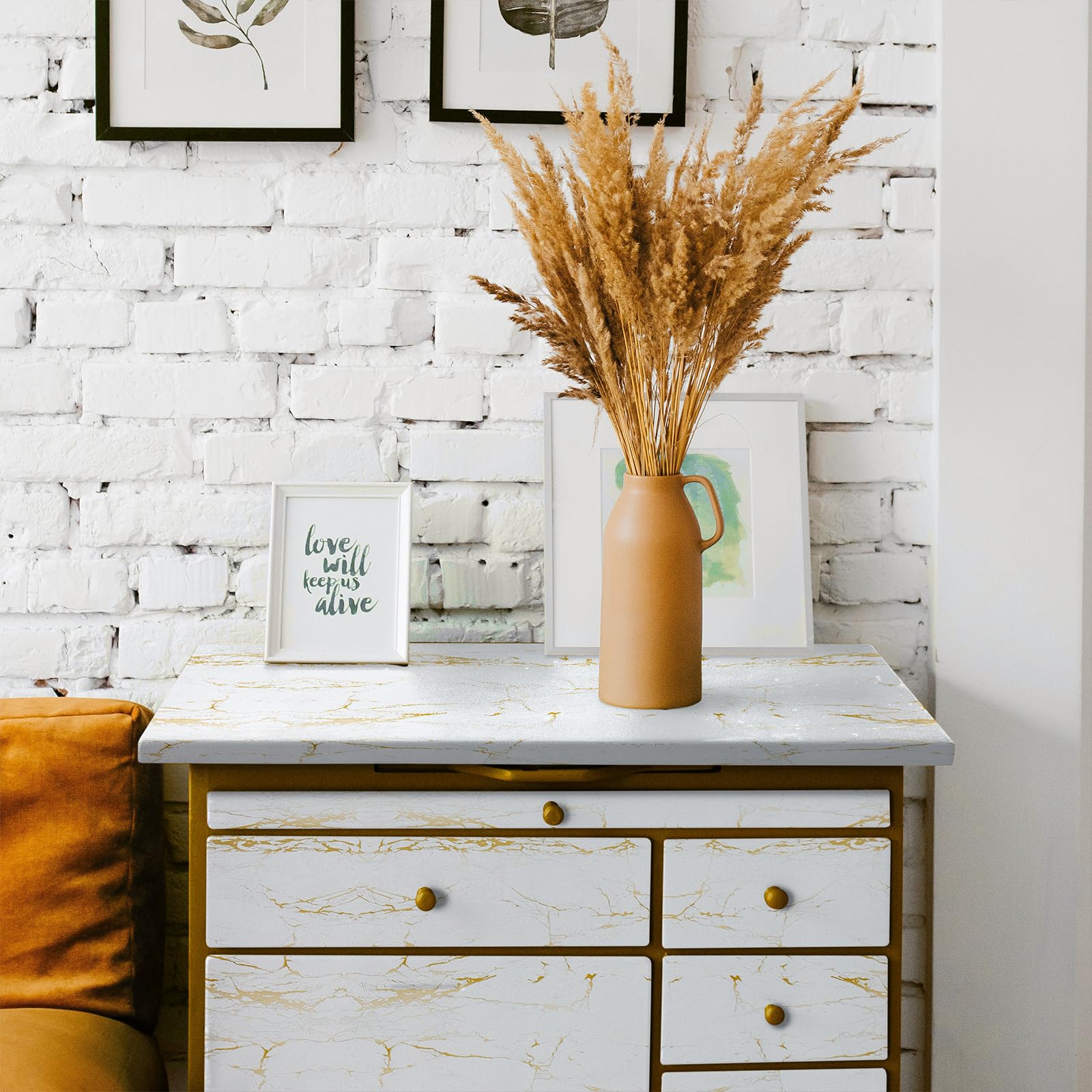 DecoMeister Pellicola Adesiva per Mobili 67,5x740 cm - Carta Adesiva Effetto Pietra per Rivestimento Mobili Cucina, Tavoli e Armadi - Pellicola Decorativa Lavabile in PVC - Marmo Bianco-Dorato