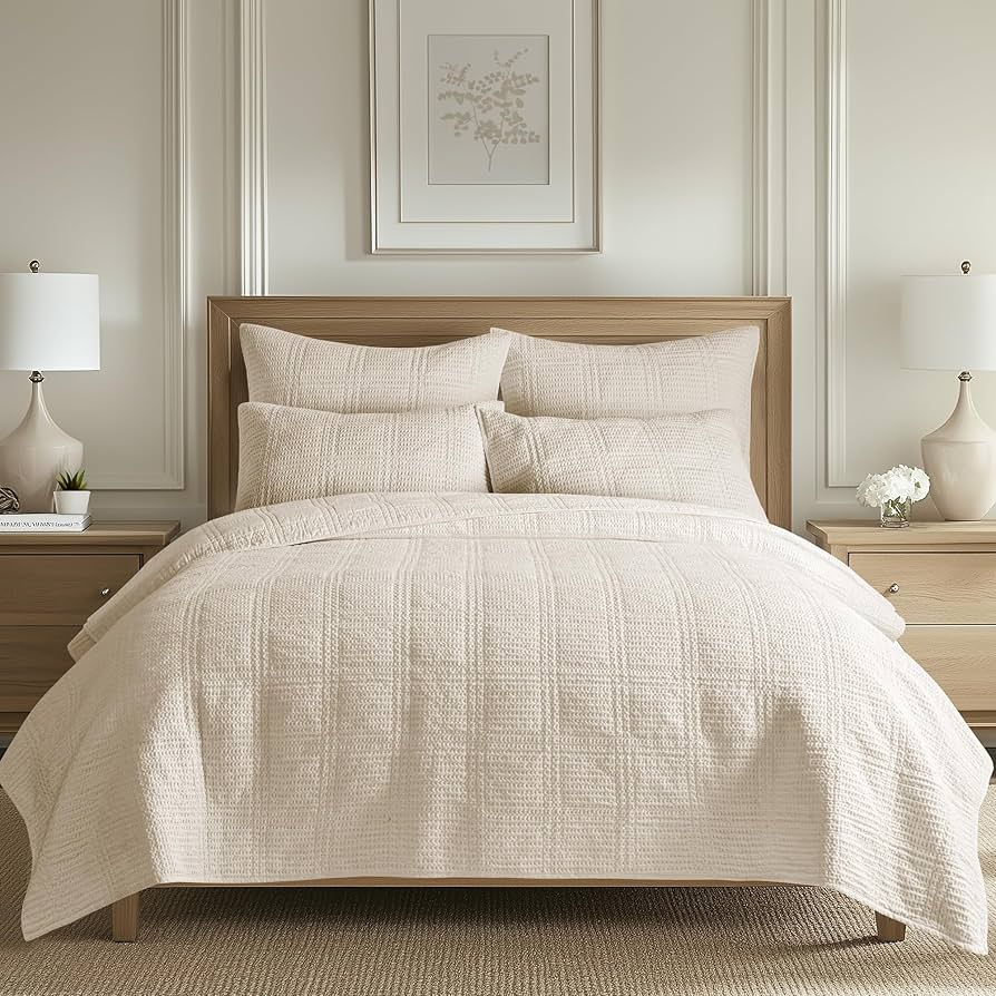 Amazon.com: Levtex Home Cloud Waffle King/Cal King Quilt Set