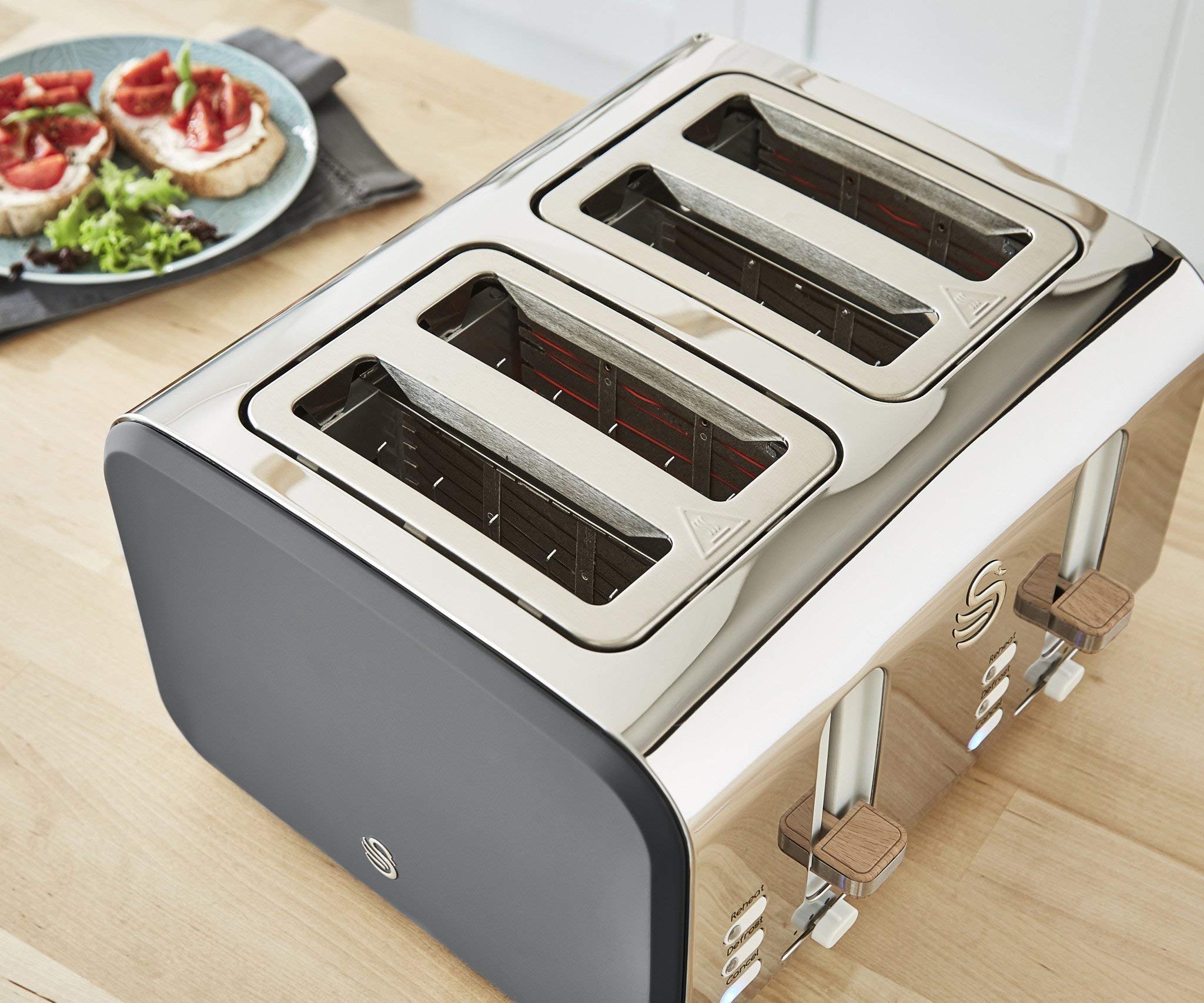 Swan - Nordic, Set colazione, bollitore d’acqua 1,7 l, 2200 W, tostapane con fessura larga 4 fette, microonde 20 l digitale, design moderno, effetto legno, grigio lavagna