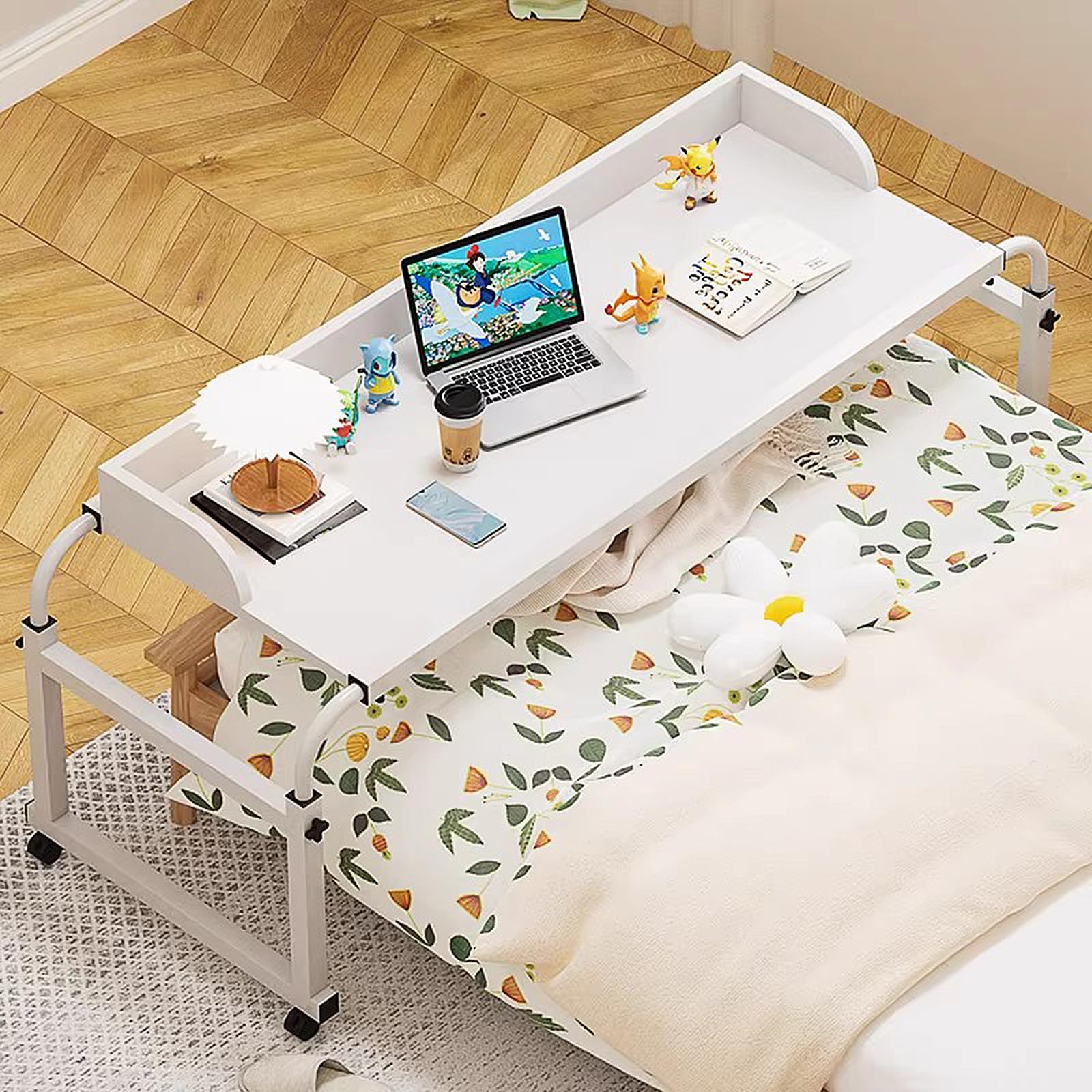 Table de lit réglable : la solution contre le mal de dos pour travailler au lit
