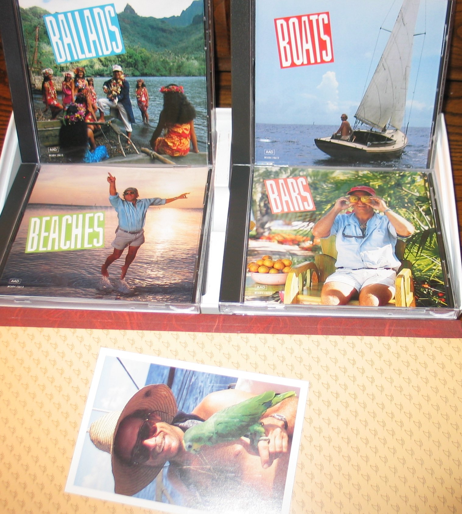 Boats,Beaches,Bars