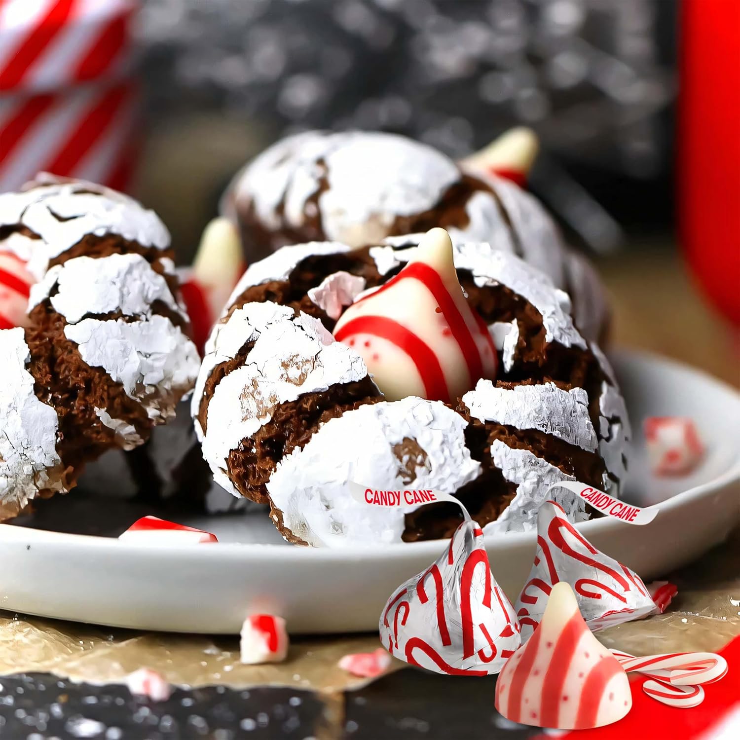 Christmas Hershey Candy Cane Kisses, 2 Lbs Bulk, Individually Wrapped Hershey Milk Chocolate Holiday Kisses with Candy Cane Bits, Stocking Stuffer Candy, Winter Celebration Gifts, appx 200 Pieces