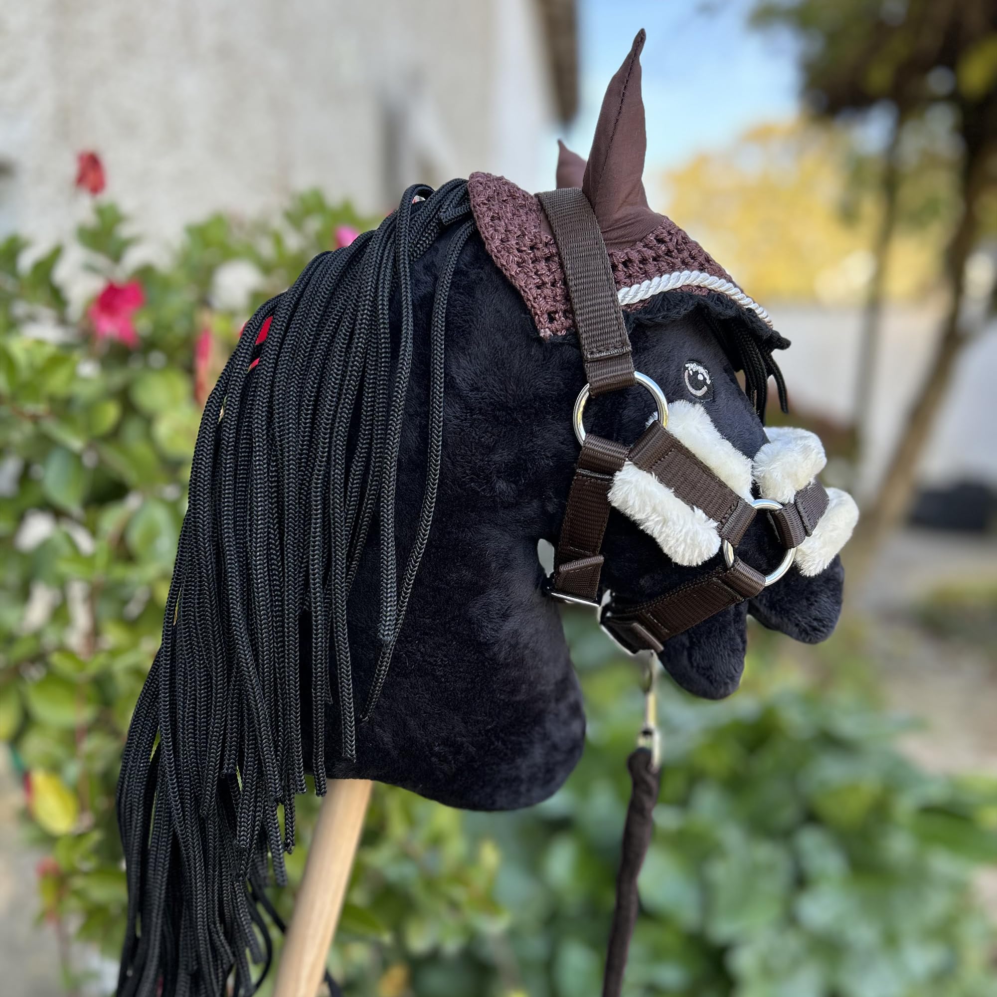 Insektenmütze braun und Halfter mit Führleine für Hobby Horse und Hobby Horsing.