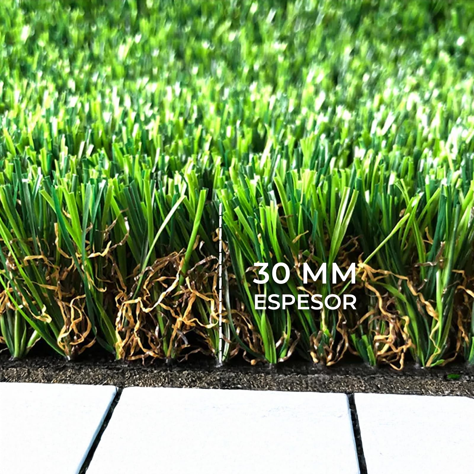 YOEVU - Césped Artificial Verde 1x5 Metros Altura 30mm, Realismo Natural, Resistente a Rayos UV y Clima, Fácil Instalación, sin Mantenimiento, Ideal para Jardines y Terrazas Exterior e Interior