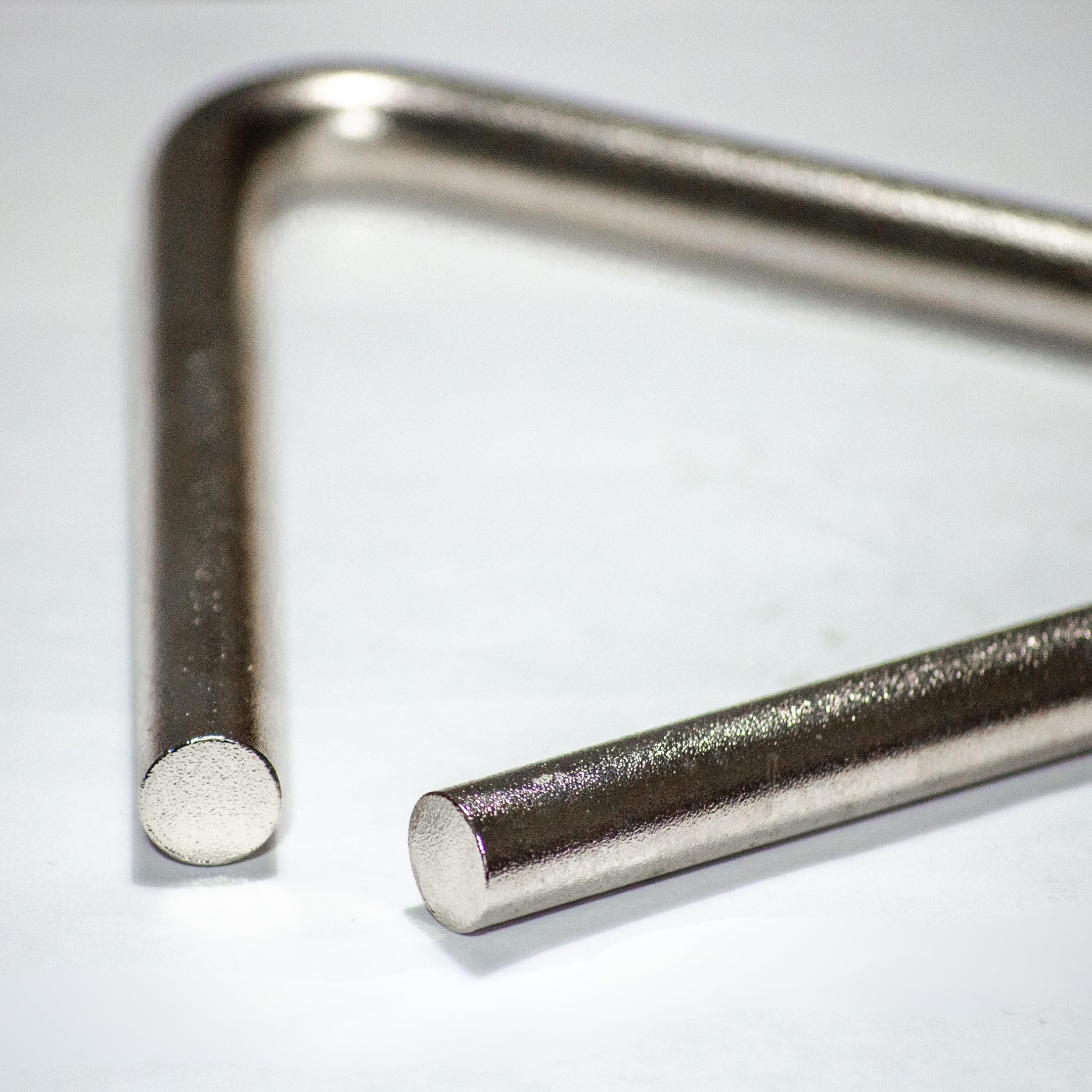 TreeWorks Chimes TRE-HS06 Studio Grade 6 InchTriangle with Beater and Triangle Holder (japan import)
