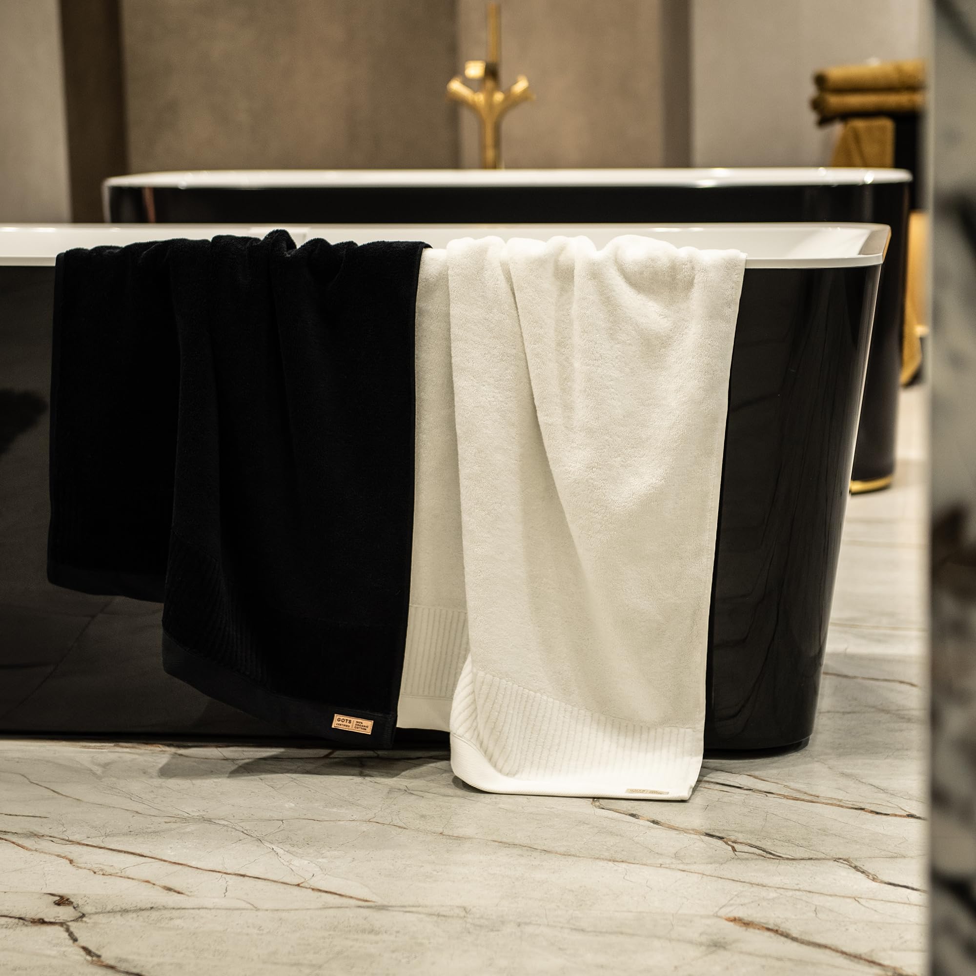 Zwoltex - Toalla de Ducha Grande, 4 Piezas: 30x50/50x100/70x140/100x150 cm, Ultra Suave y Absorbente 600 g/m², 100% algodón orgánico Certificado Gots, ÖKO-Tex, Gris - Colección Porto