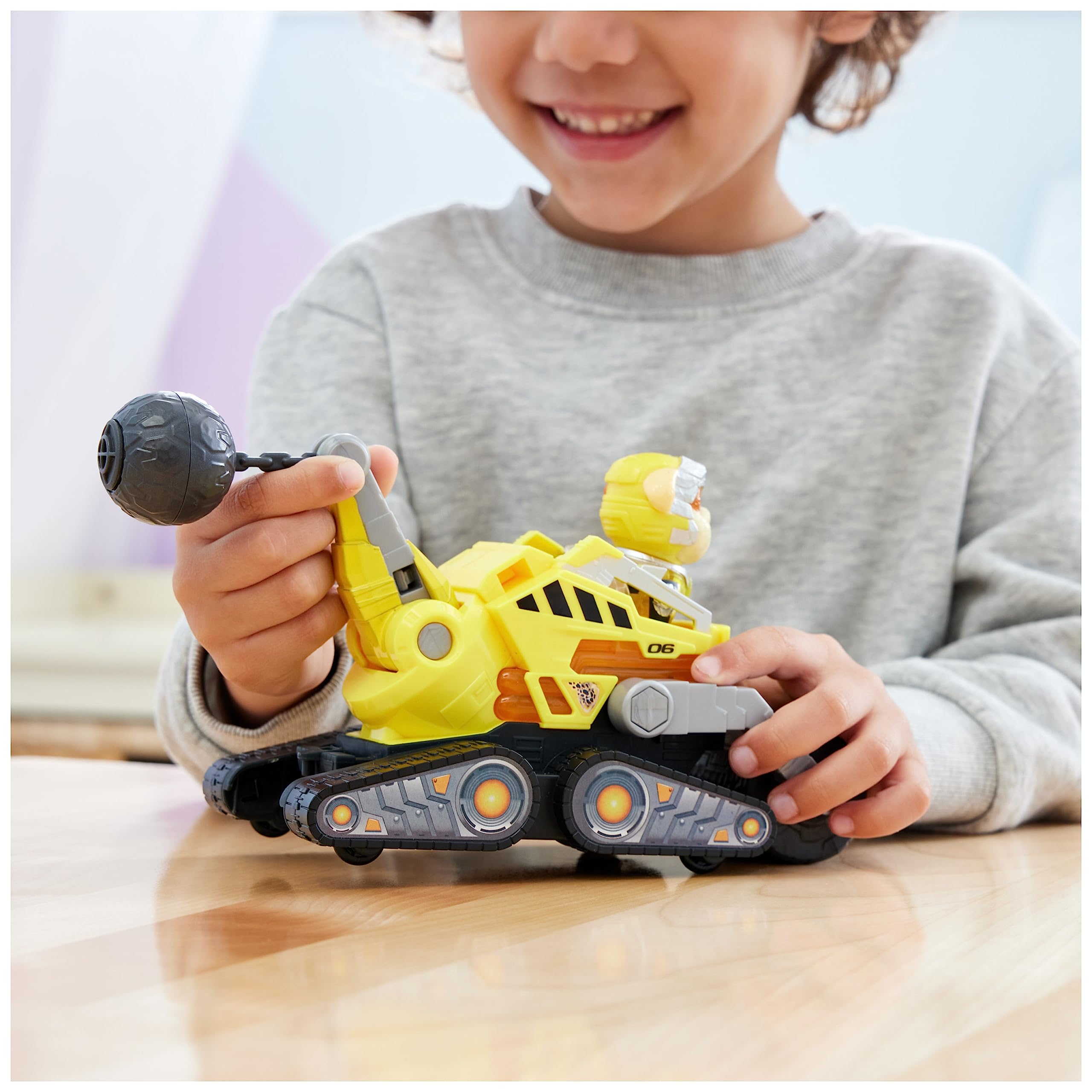 Paw Patrol Mighty Pups Samochodzik, Wielokolorowy, Od 3 lat | The Super Patrol Le Film Interactive Vehicle - wymienna figurka Rubena - Baterie - Oficjalna zabawka Pat Patrol - od 3 lat