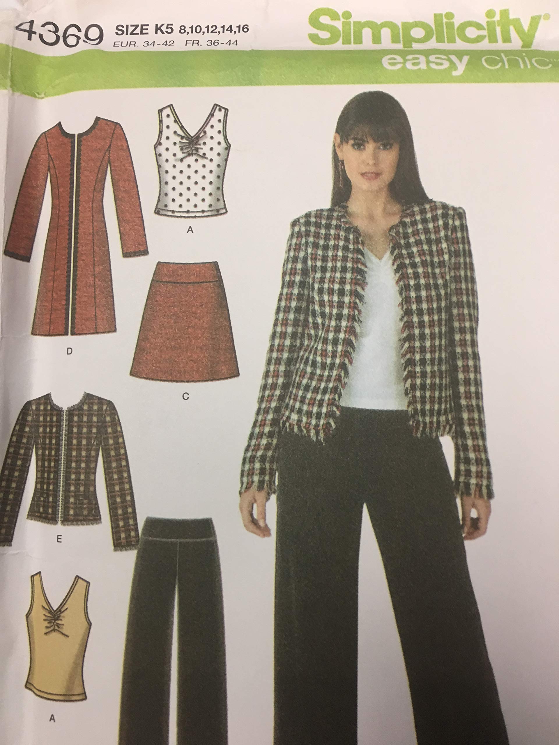 Patron veste et jupe Simplicity 4369 pour créer un style bureau chic