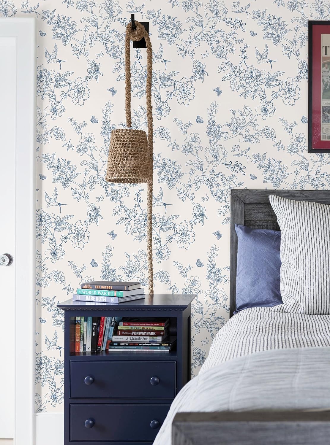 Froluya Cream White and Blue Floral Wallpaper Peel and Stick Wallpaper 17.7"x590.5" Vintage Floral Peel and Stick Wall Paper Removable Boho Self Adhesive Contact Paper for Bedroom Bathroom Vinyl