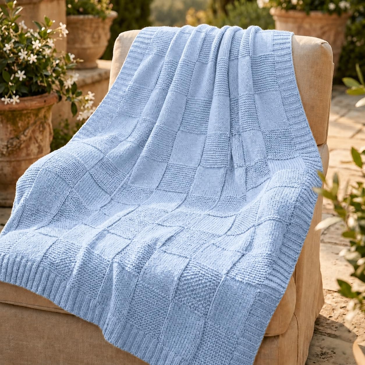 HOME Plaid arredo 130x160 cm – Coperta leggera e morbida – Ideale per divano e poltrona – Stile elegante primavera estate – (Azzurro)