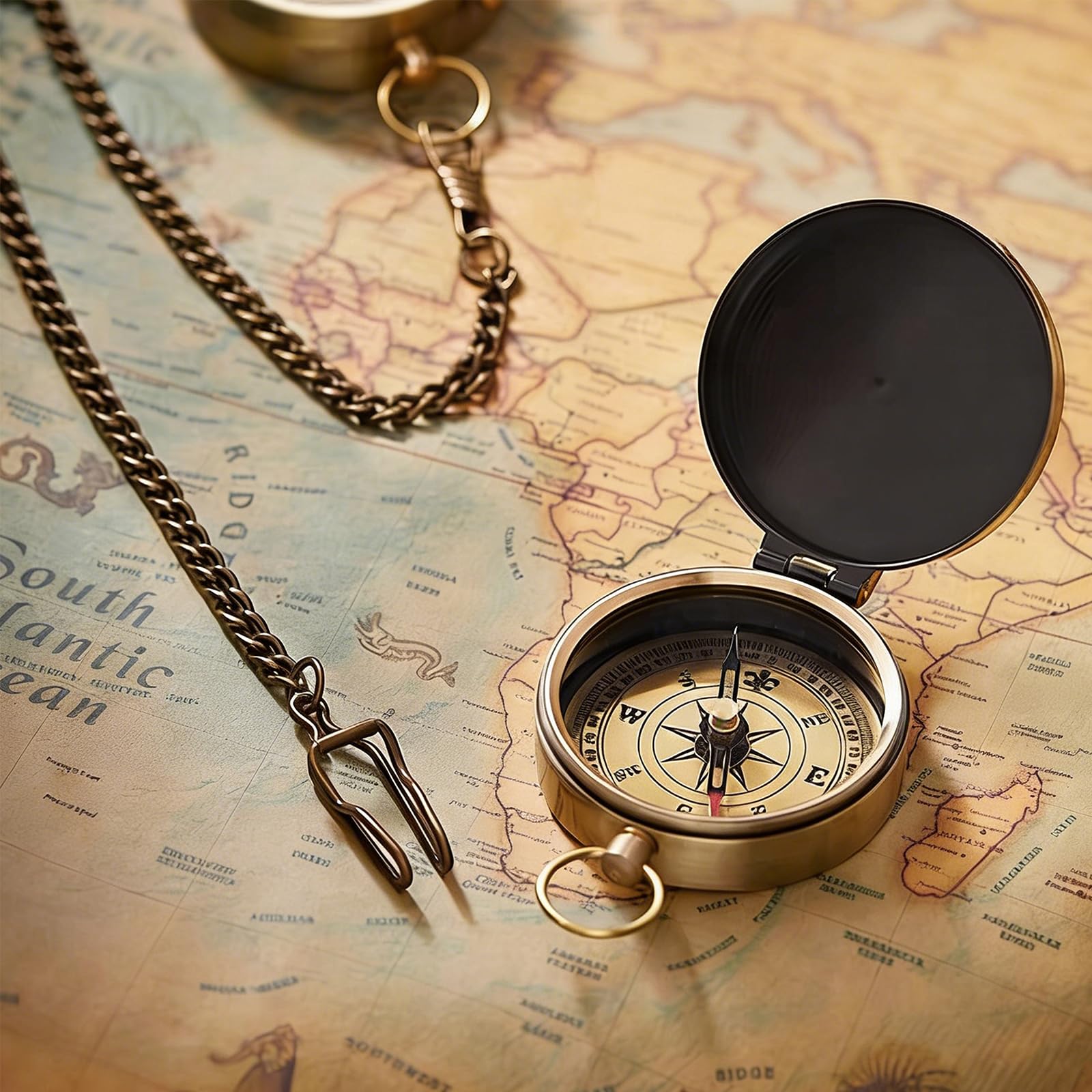 Taschenkompass aus Messing – vollfunktionsfähiger Kompass im antiken Nautik-Design, wasserdicht & tragbar mit 37 cm Kette – Ideal für Wandern, Outdoor, Camping& als gravierbares Geschenk - 2