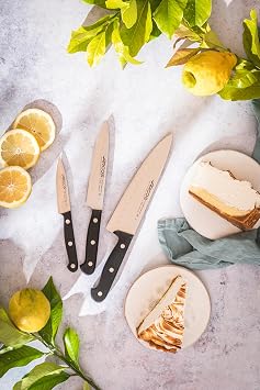 ARCOS Set of 3 basic kitchen knives. Stainless steel blade and polyoxymethylene handle. Dishwasher safe. Universal series. Colour: black