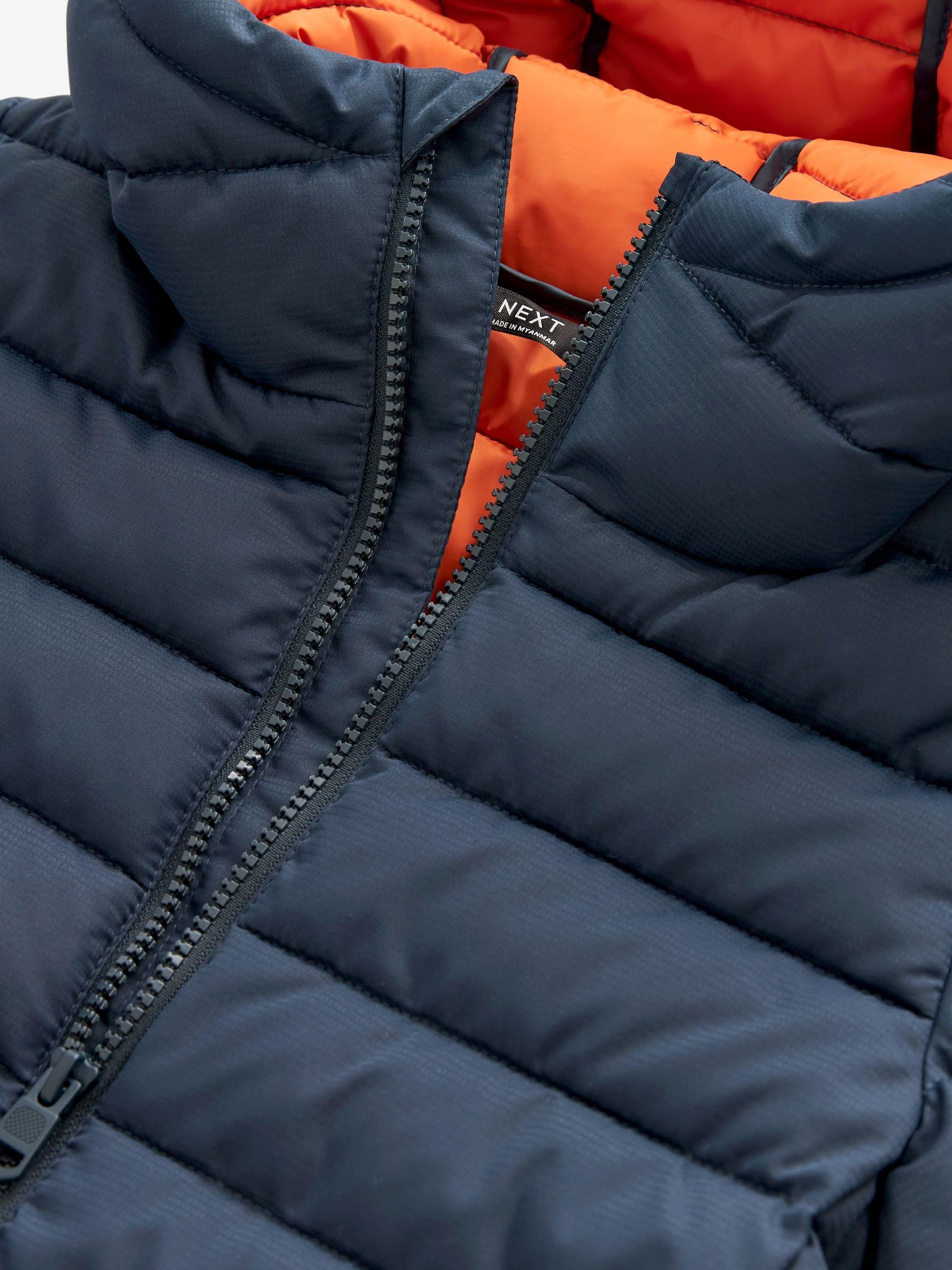 NEXT Niños Chaqueta acolchada con capucha de grosor medio