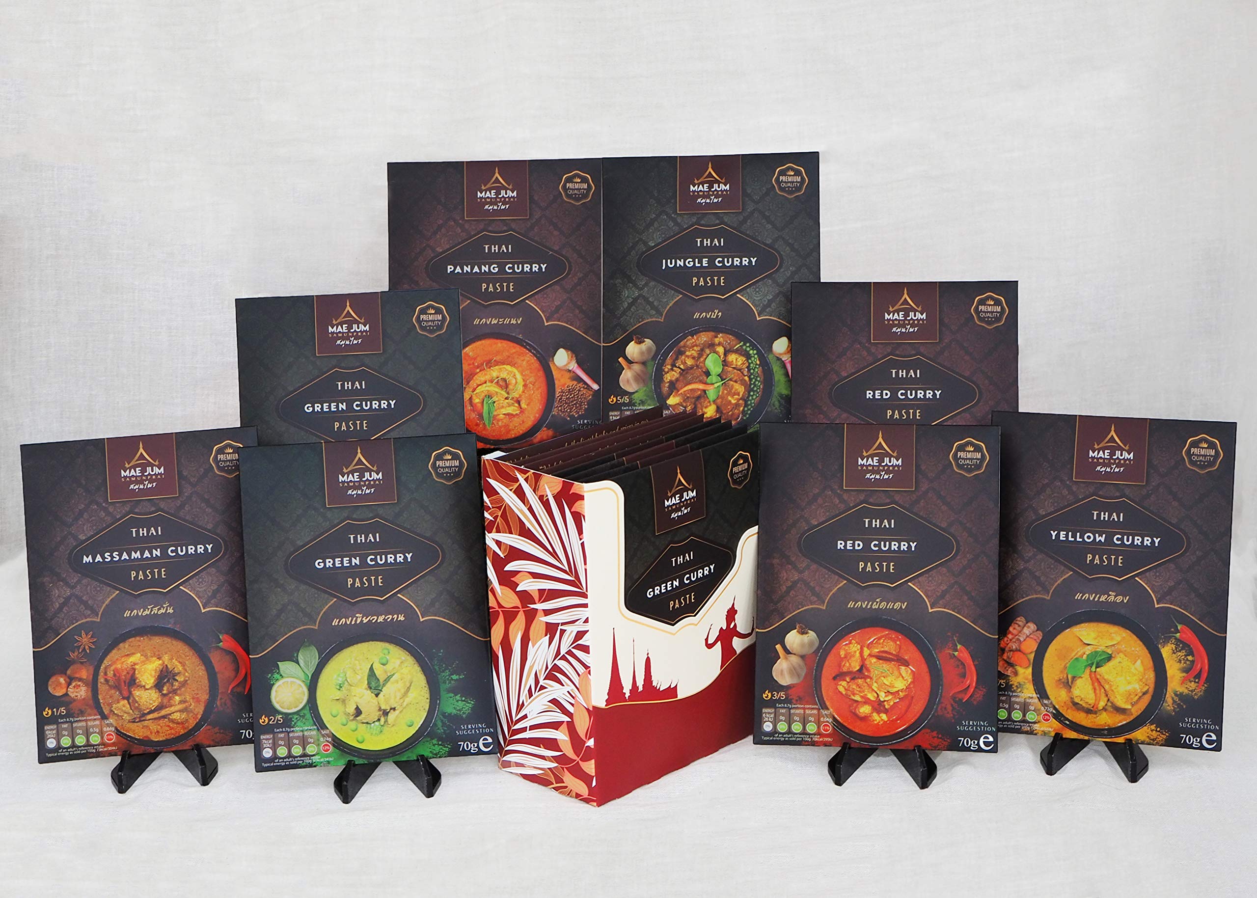 Gift Box Classic Bundle - Traditional Thai Curry Paste by Mae Jum (8 Packs of 70g) | Includes Great Taste Award Winners 2020