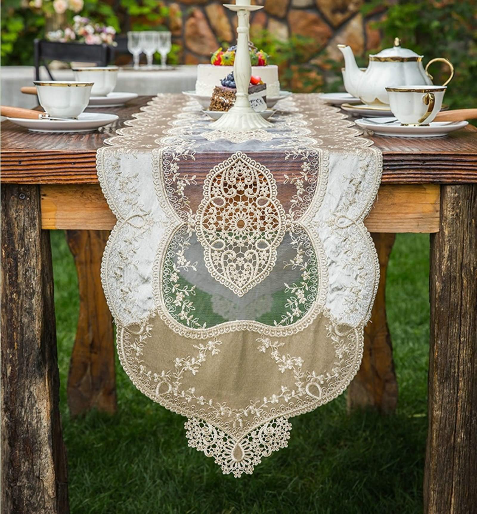 Aeici Chemin de table de mariage en polyester avec dentelle brodée - 40,6 x 180,6 cm - Décoration de maison de campagne pour la cuisine - Chemin de table champagne