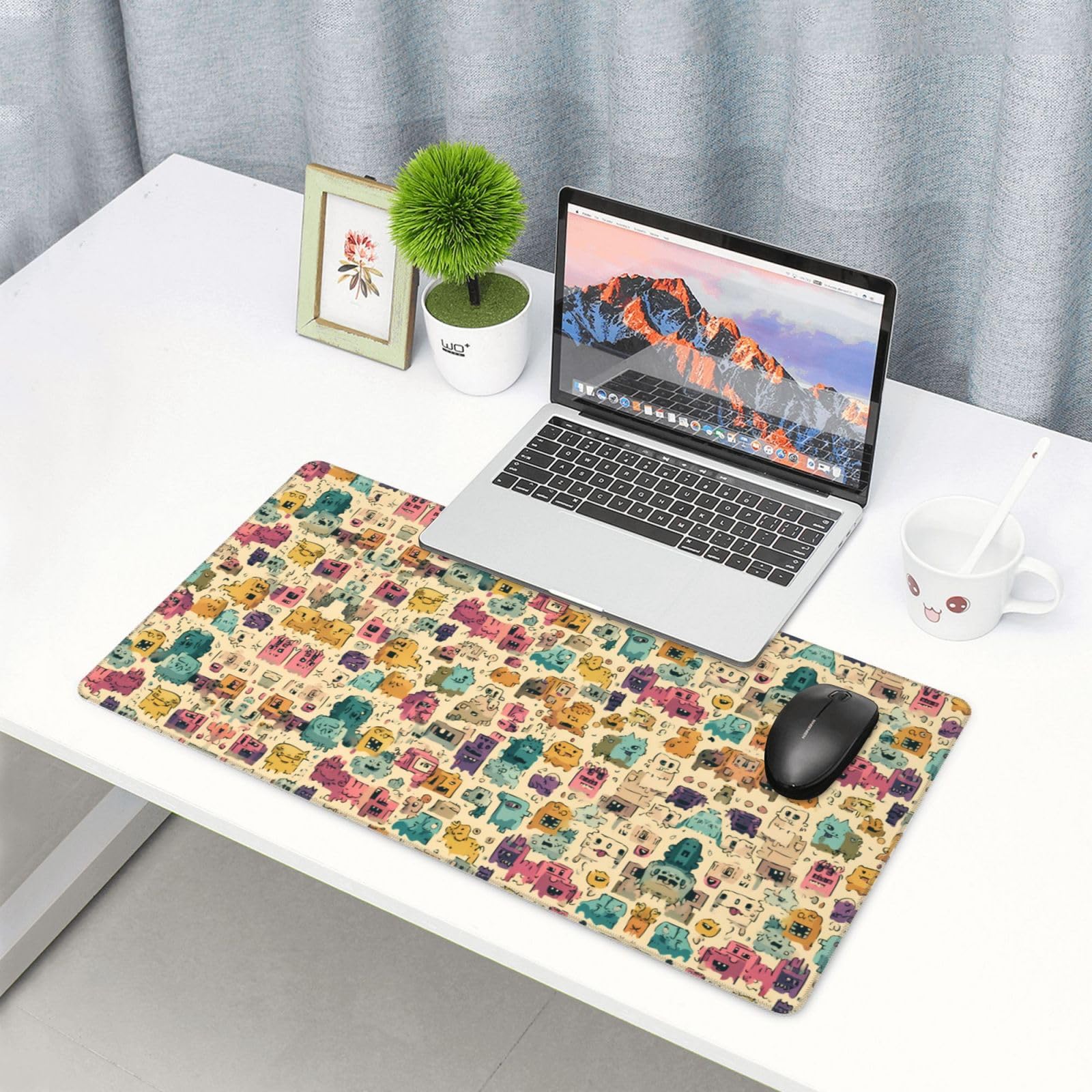 Tappetino da scrivania grande con stampa di mostri dei cartoni animati, per tastiera, base in gomma, motivo stampato, per ufficio, gaming, laptop, PC, nero