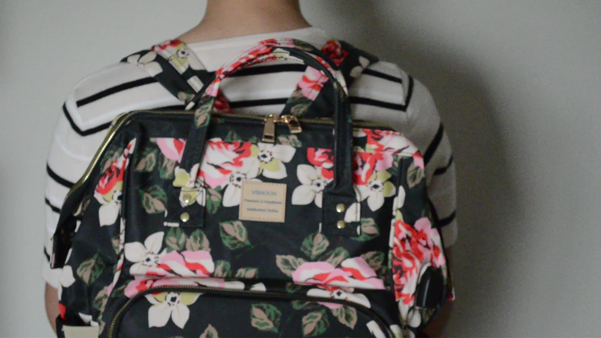 Vsnoon Freedom & Happiness Women Floral Backpack - Red, White, & Black Outlet Essential Backpack - Cotton | Vera Bradley – Vera  main image 3