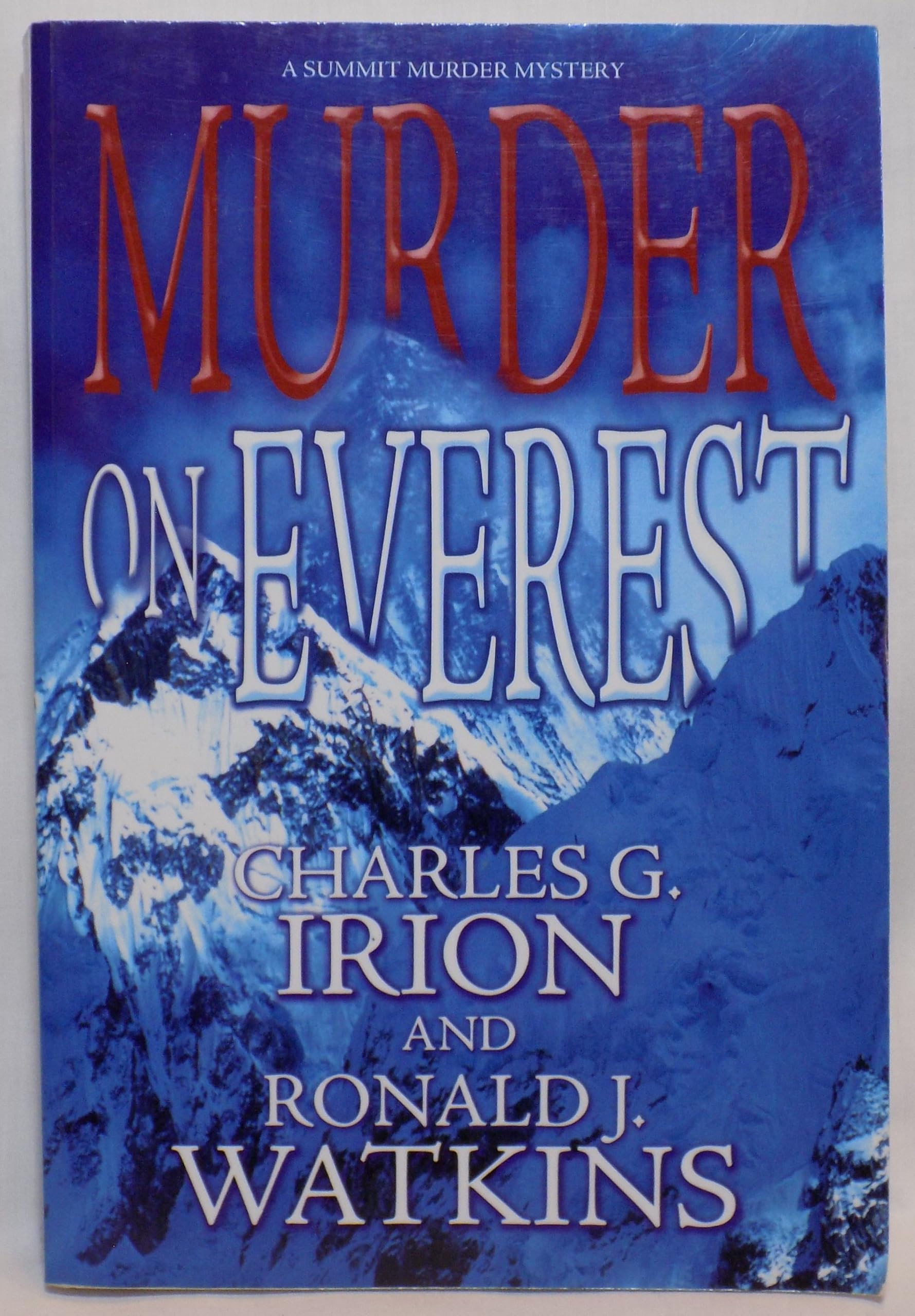 Murder on Everest (A Summit Murder Mystery)