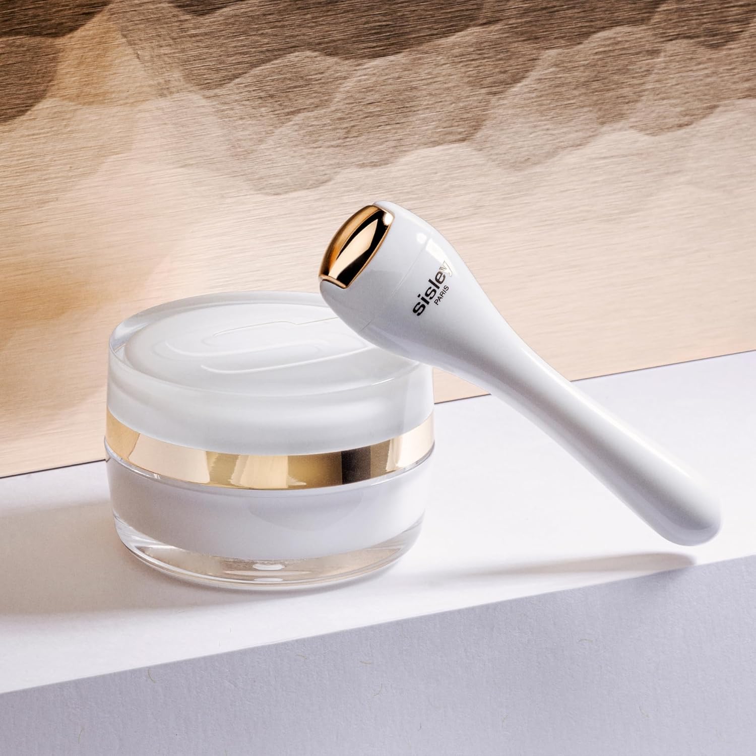 anti-aging eye cream for eye and lip contour care