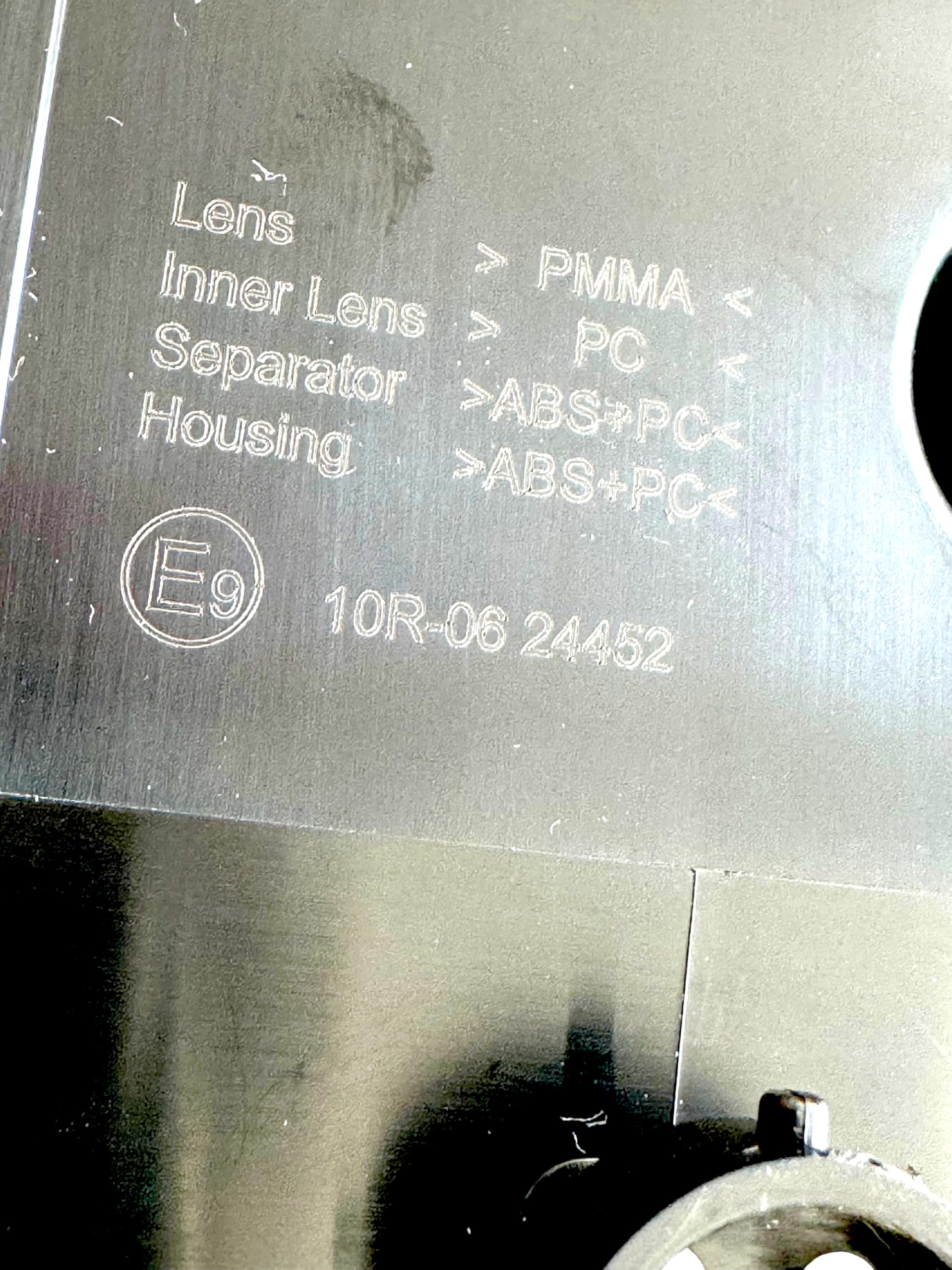 2x Neon-LED Rückleuchte 5/6 Funktionen 12V 24V LKW Anhänger Wohnwagen IP67 E9 – Kabel oder Bajonett mit Smart Load (3. 6 Funktionen – Kabel ca. 240 mm)
