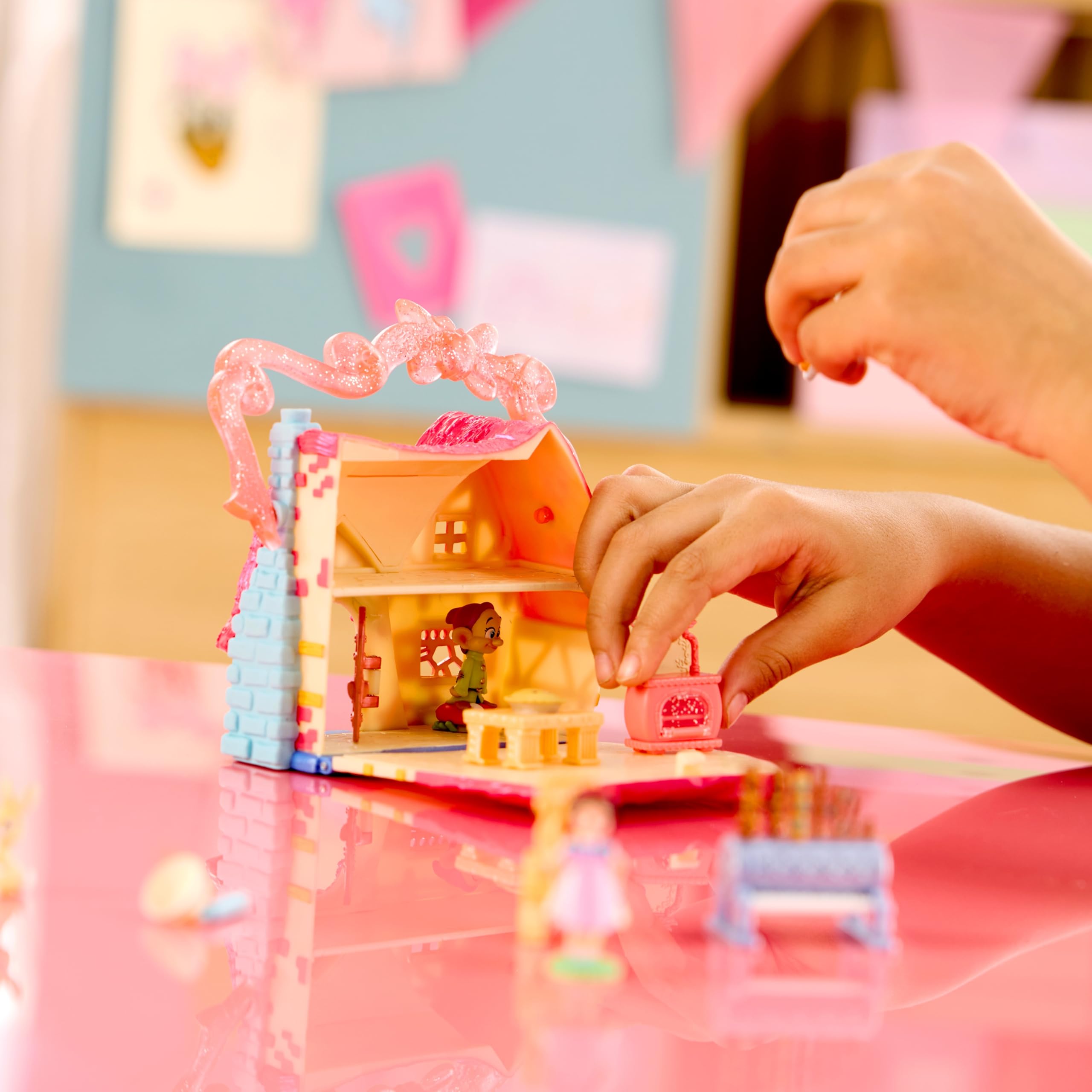 Disney Store Official Snow White Doll House, 10cm / 4" Once Upon a Story Playset Includes Fairytale Cottage, Dopey - Image 3