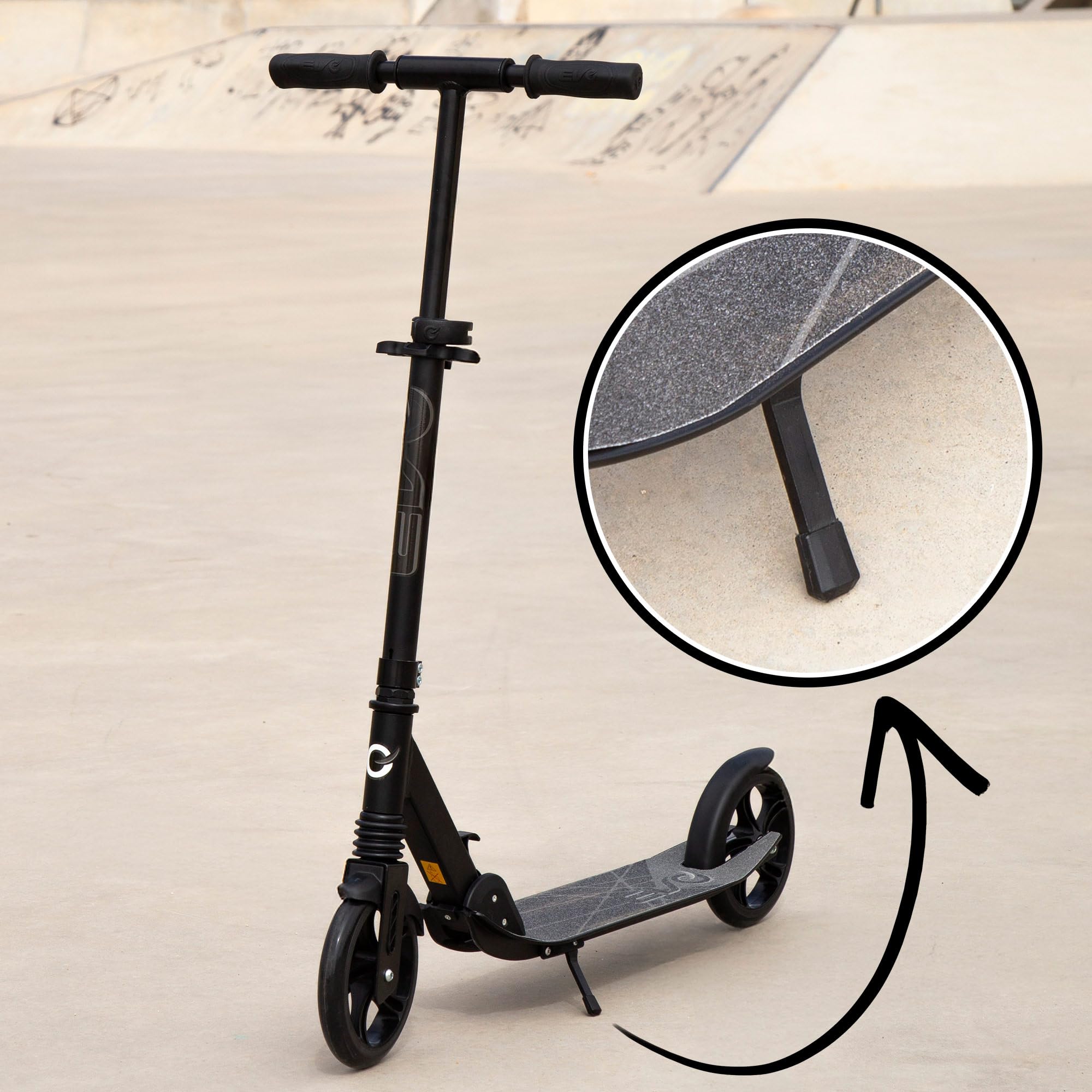 ColorBaby Evo 54348 Trottinette pour Enfant à 2 Roues, Pliable, Frein arrière, Support latéral, Base antidérapante, 86 x 39 x 96 cm, Max. 100 kg, Jouets pour Enfants 8 Ans
