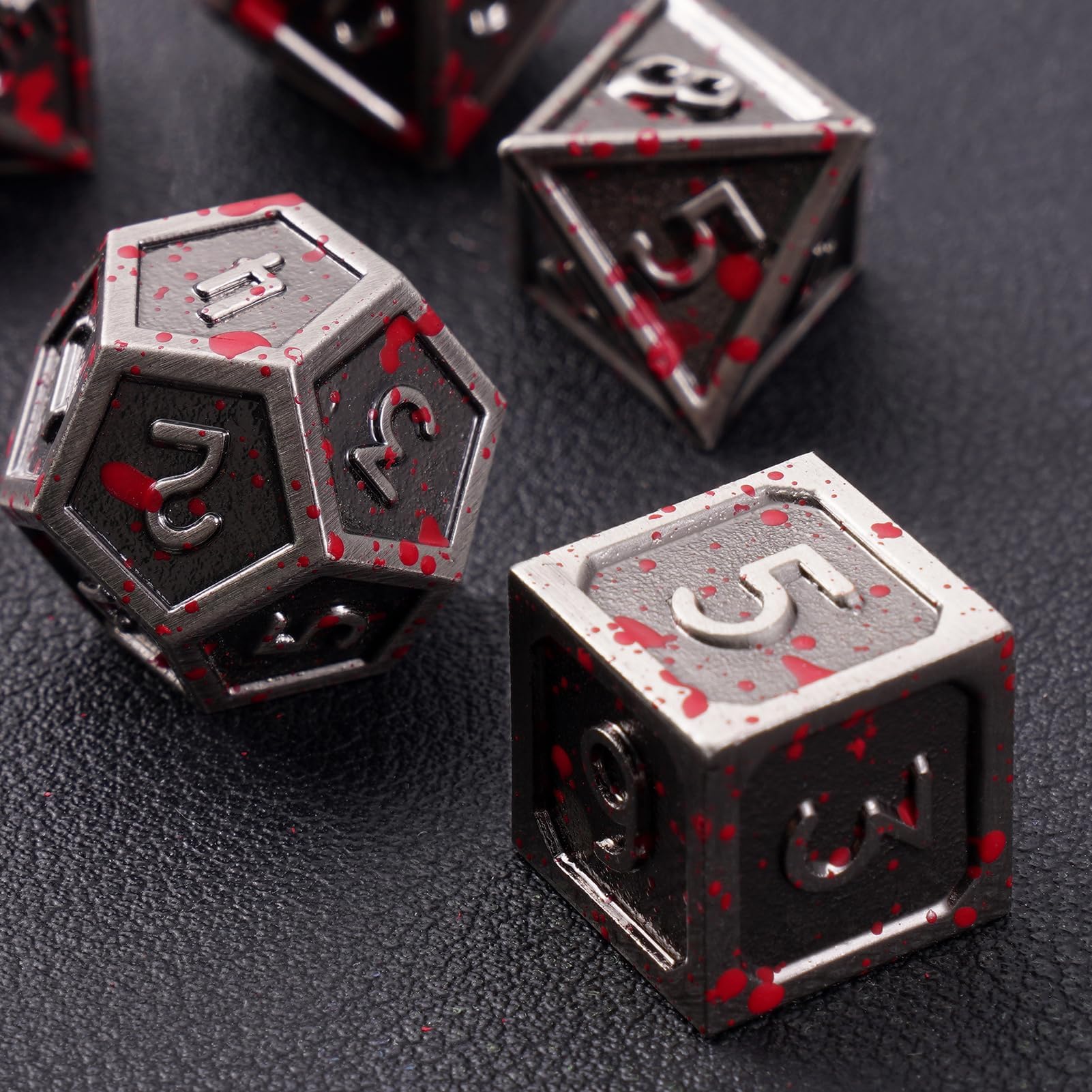 ORUZA DND Bloodstained Dice Set, 7 PCS Metal Polyhedral Dice Set Blood Antique Iron D&D Dice for Dungeons and Dragons RPG MTG Pathfinder Role Playing Tabletop Games Dice