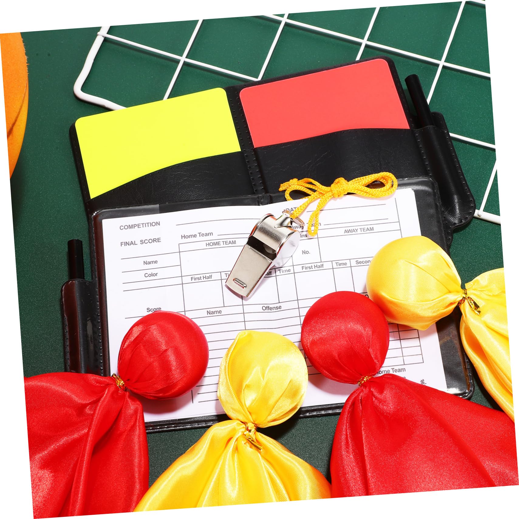 ibasenice 3 Sätze Fußball Gelbe Rote Karten Schiedsrichterfahne Schiedsrichterkarten Rote Und Gelbe Karten des Schiedsrichterfußballs Pfeifen Mit Lanyard Fußballkarten PVC