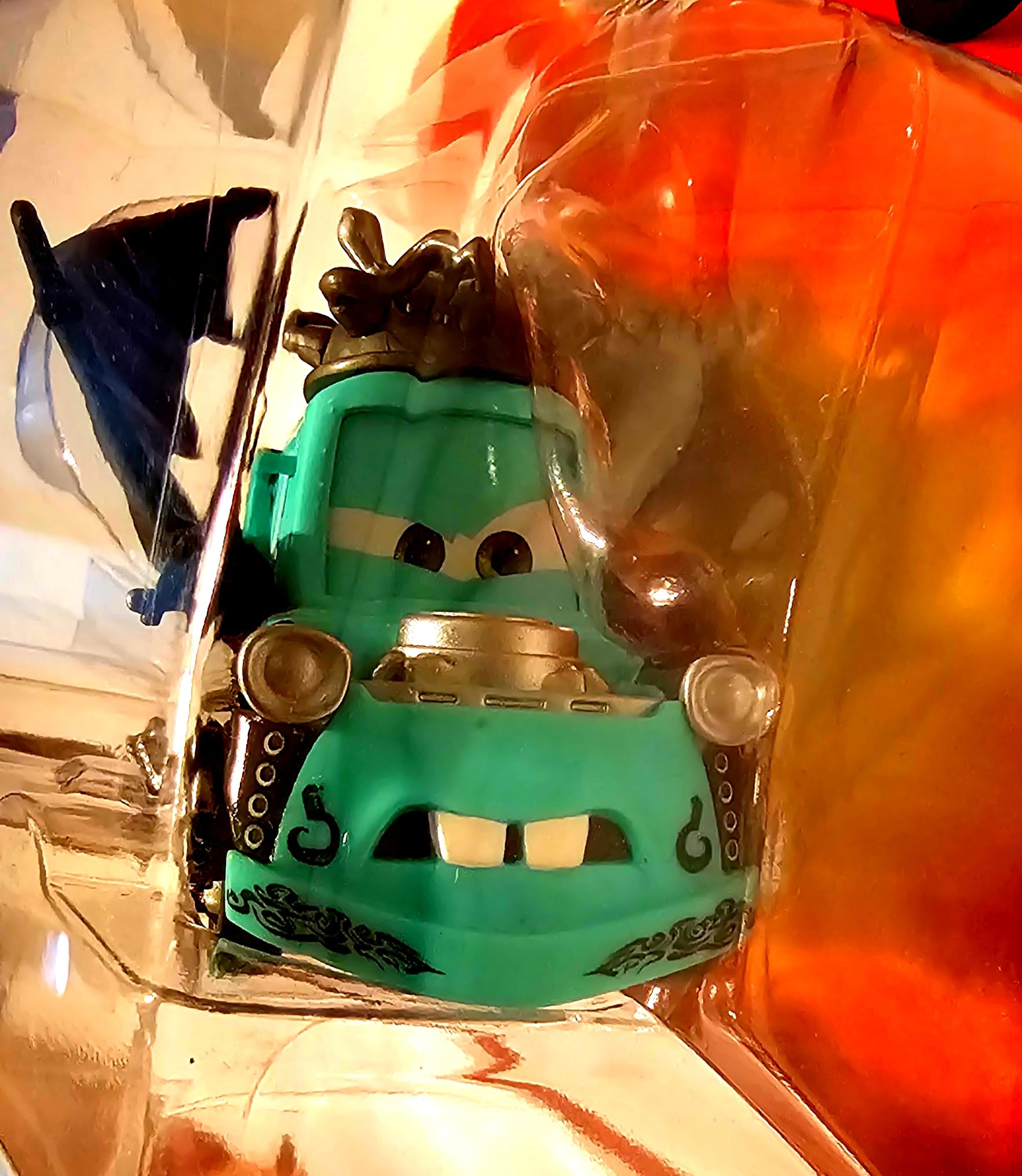 Disney / Pixar Cars TOON 155 Die Cast Car Oversized Vehicle Music