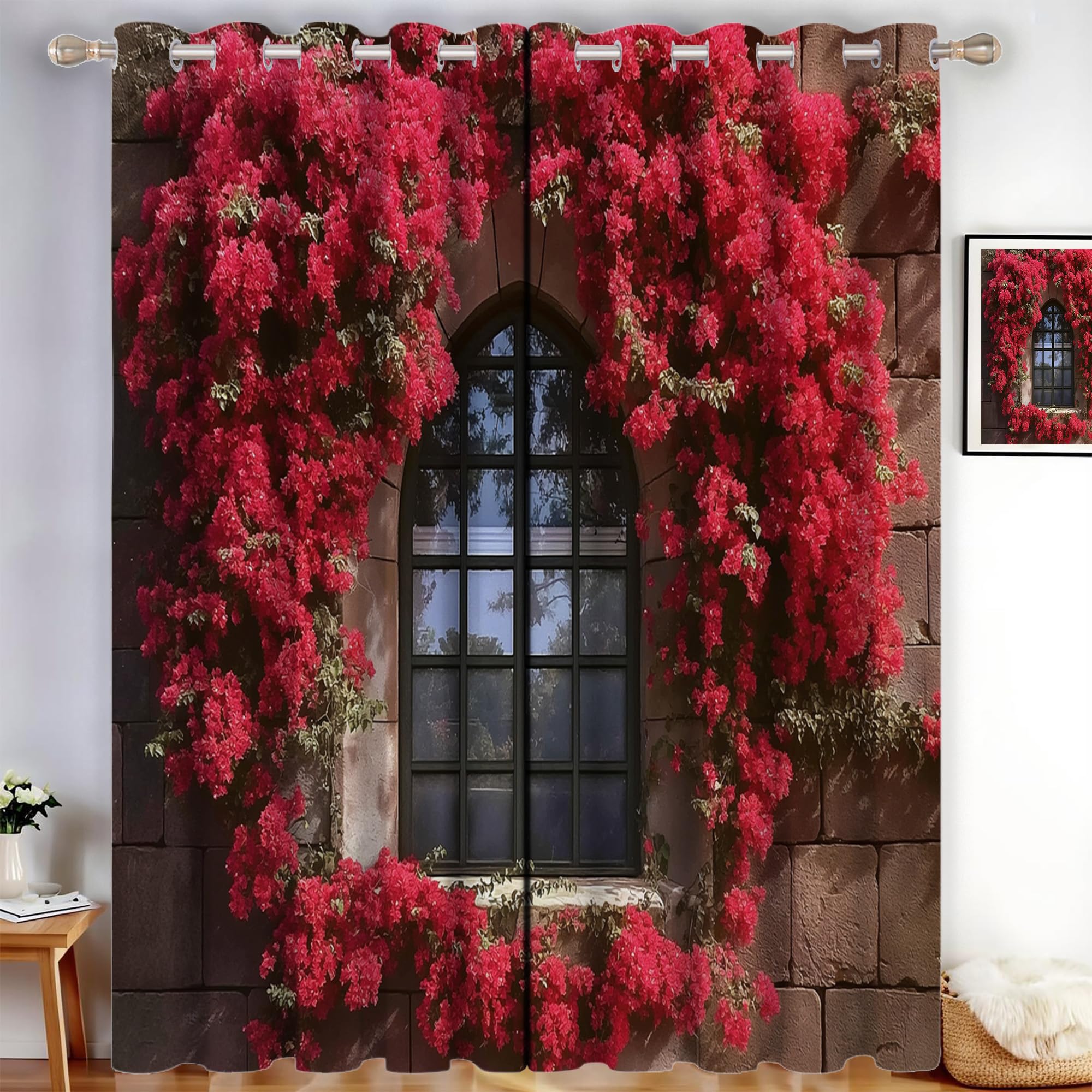 Rideaux bougainvilliers rouges occultants pour habiller un salon en pierre