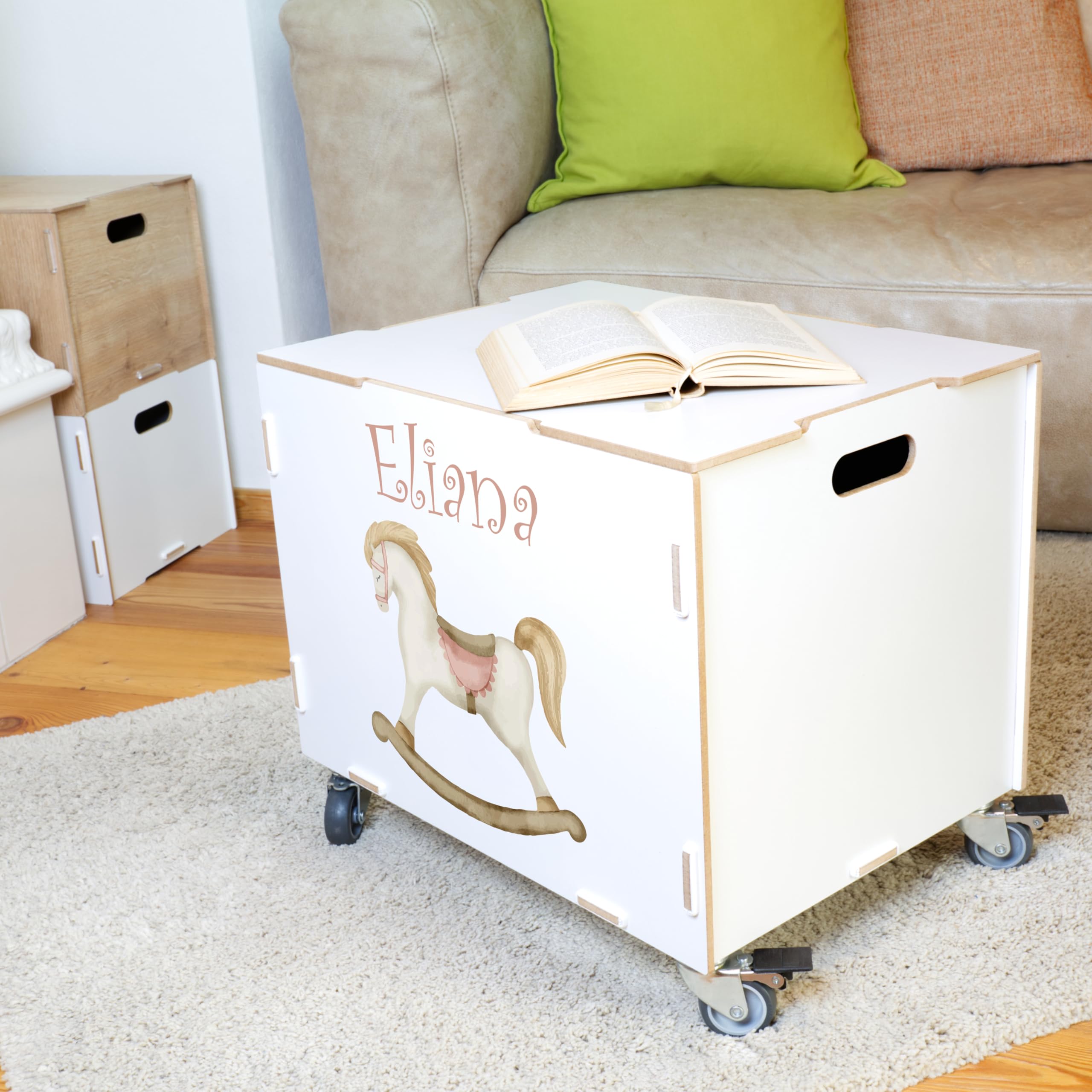 Peronalisierbare Rollbox mit Schauckelpferd Kinder-Motiv (33x45,5x34,5cm + 6cm Räder-Höhe) Kisten/Boxen personalisiert mit Text oder Namen - Kinderzimmer Rollkiste/Kiste als Spielzeugkiste