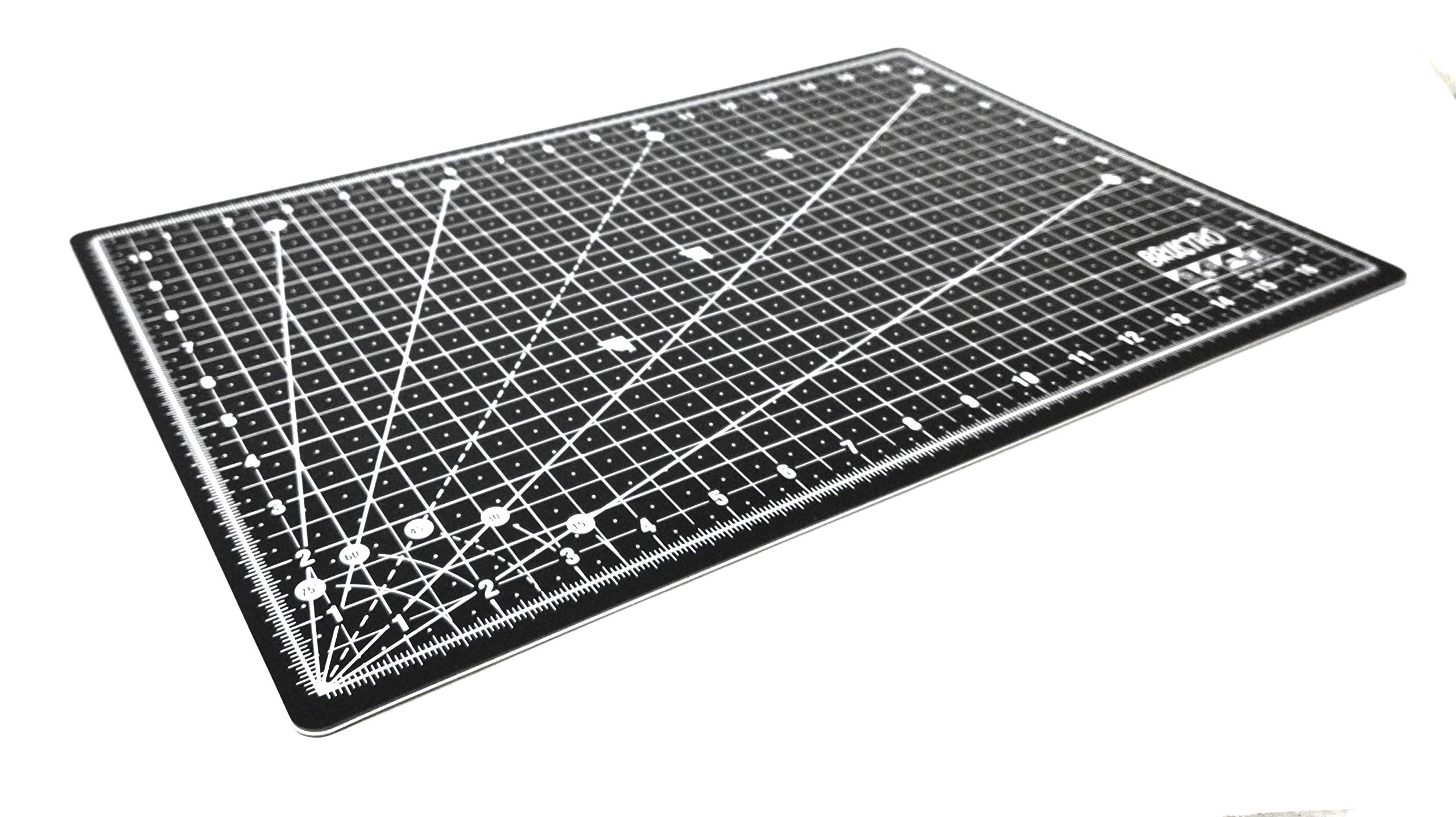BRUSTRO Doppelseitige, selbstheilende Schneidematte mit 5 Schichten, metrisch/imperial, A3, 45 x 30 cm, schwarz, umweltfreundlich, strapazierfähig, mehrlagig, rutschfest, nicht reflektierend, ideal