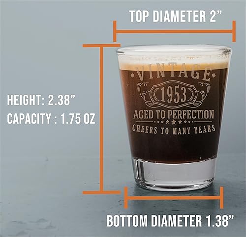 Miniatura 5 de Juego de 2 vasos de chupito grabados vintage de 1953 de 1.75 onzas, regalos de feliz cumpleaños 70 para mujeres y hombres, decoraciones de