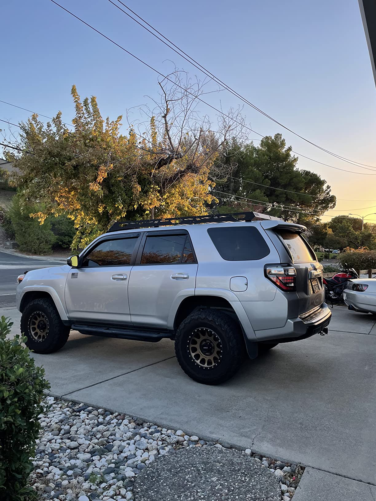 58/mo Finance Tyger Auto Platform Style Roof Rack Compatible with