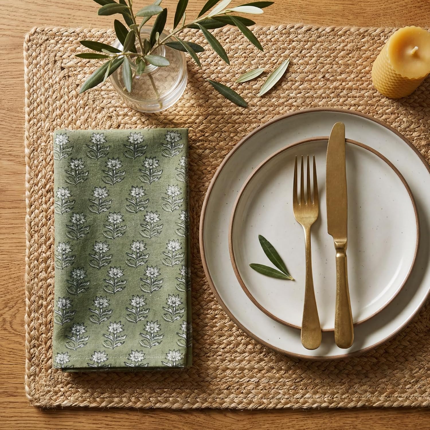 Mindsoft Set of 12 Floral Cloth Napkins Linen Cloth Napkins Spring Flower Wildflowers Dinner Napkin 18 x 18 Inch Vintage Washable Reusable for Dinner Home Restaurant Wedding Decor(Green,12 Pcs)