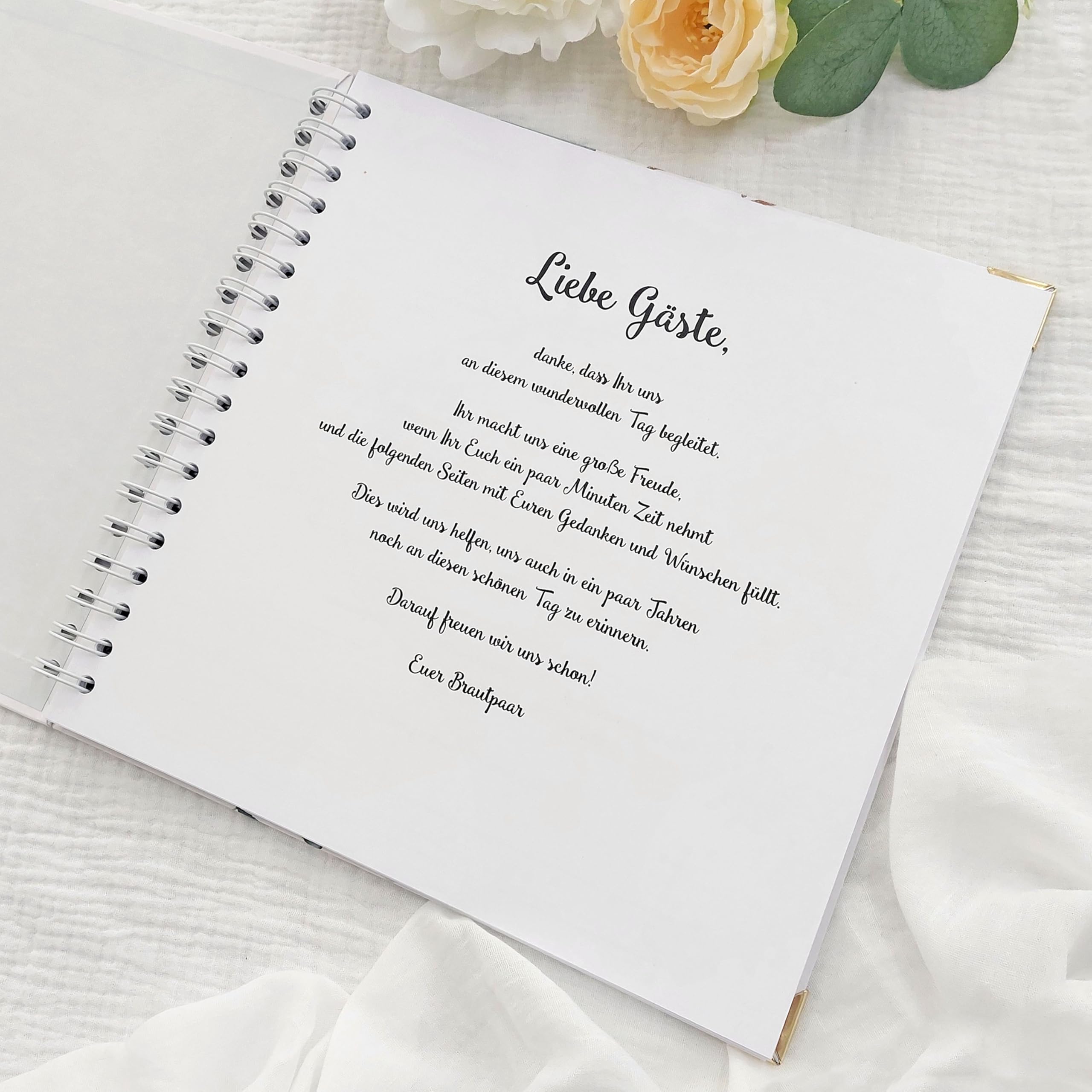 Gästebuch Hochzeit mit Fragen Ringbuch, Leinen Hochzeitsgästebuch mit vorgedruckten Fragen zum Ausfüllen, Personalisiert mit Namen, 25x25 cm Blumen, Feenstaub