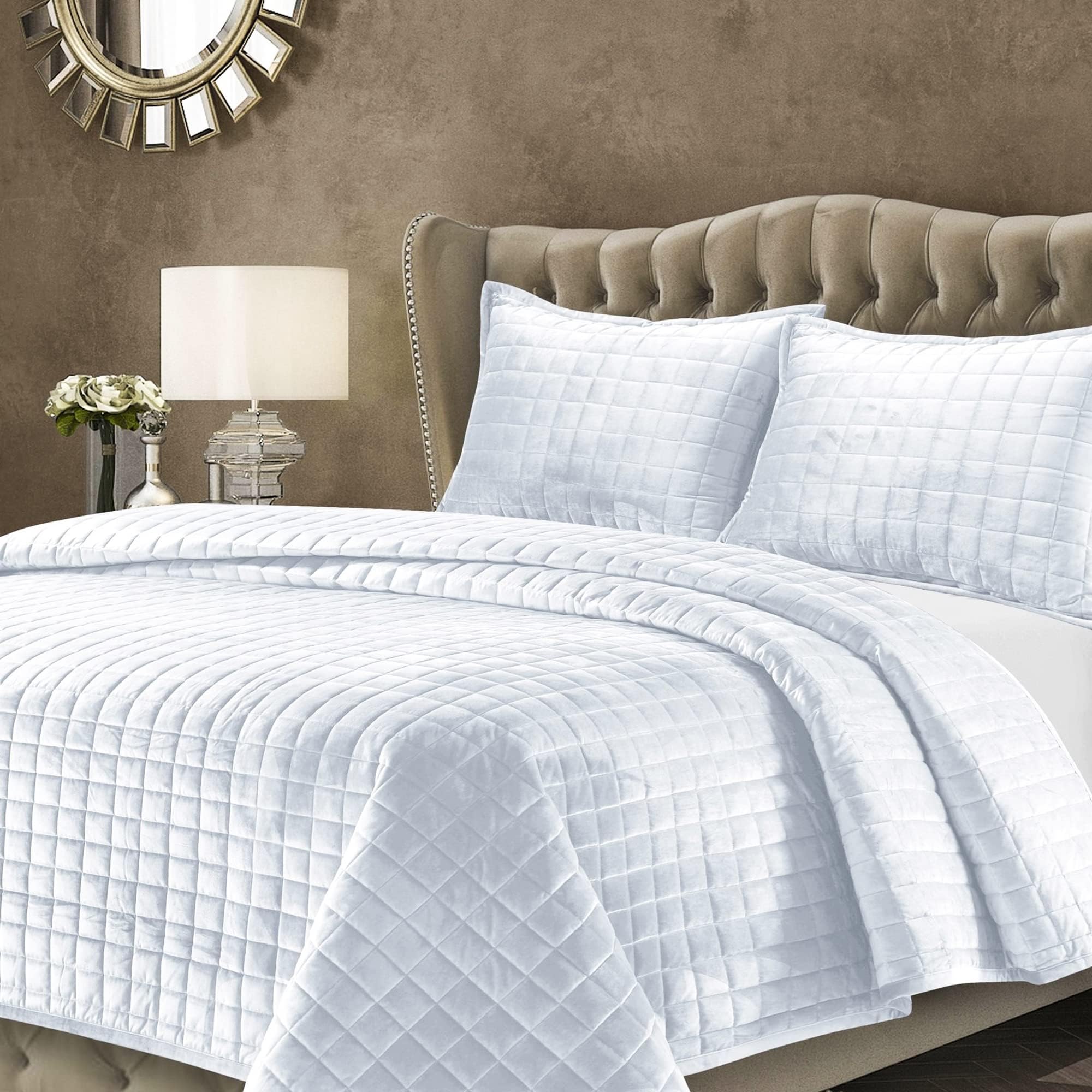Tribeca Living Florence Velvet Oversized Solid Quilt Set, White, Queen